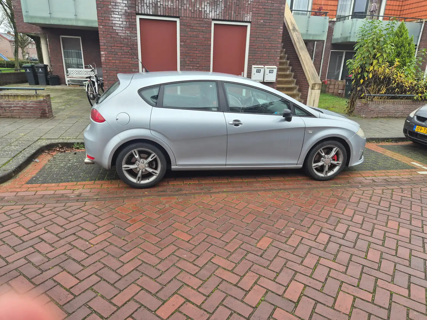 SEAT Leon Leon 2.0 TFSI FR Grijs - 1