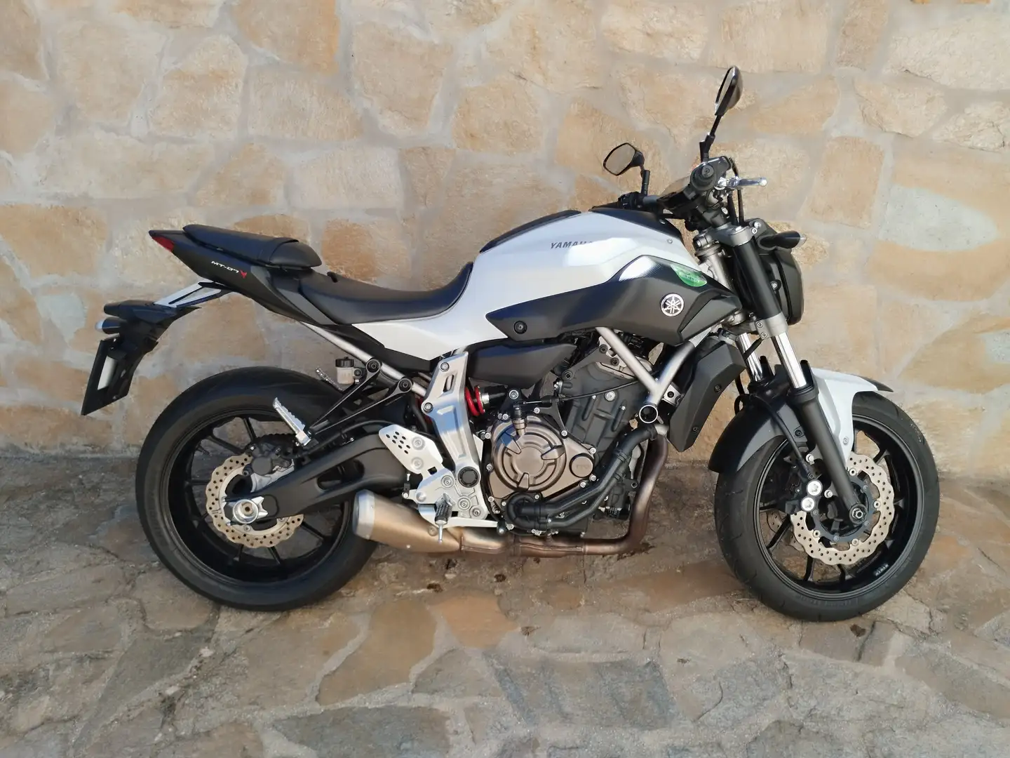 Yamaha MT-07 2015 Blanco - 1