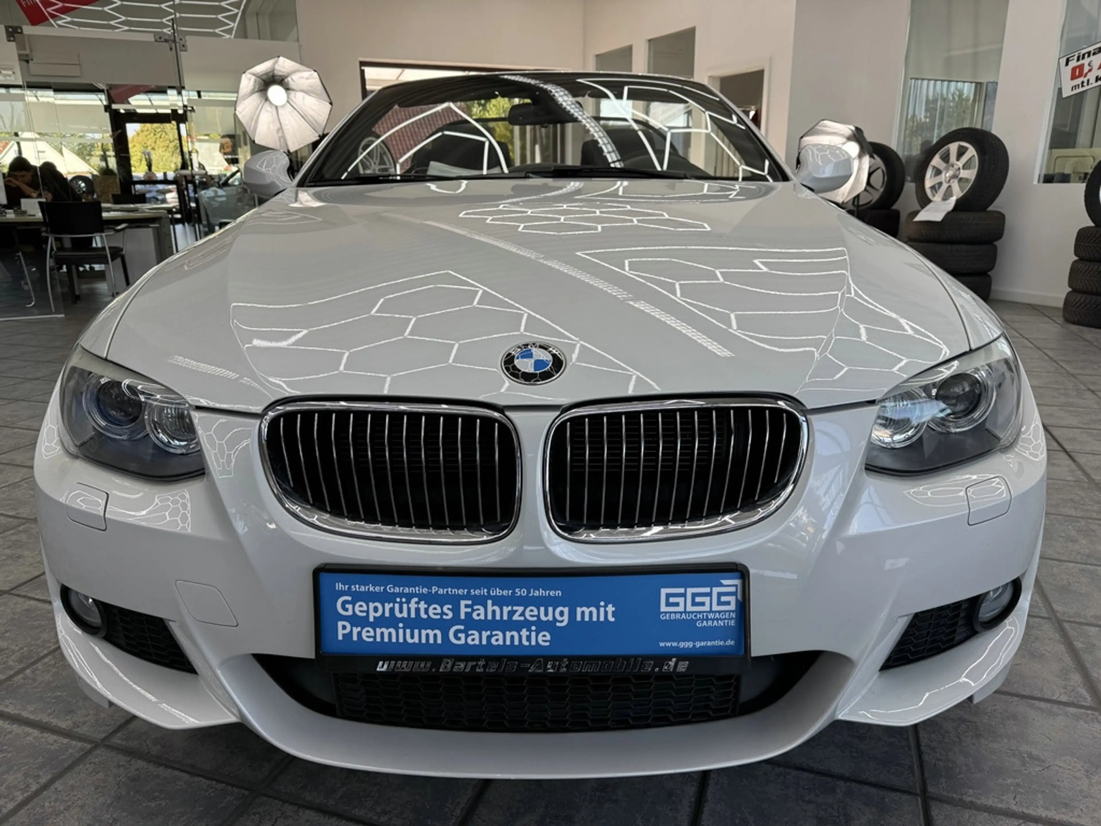 BMW 325 iA Cabrio M Sport, Leder, Navi, Bi-Xenon — photo 6