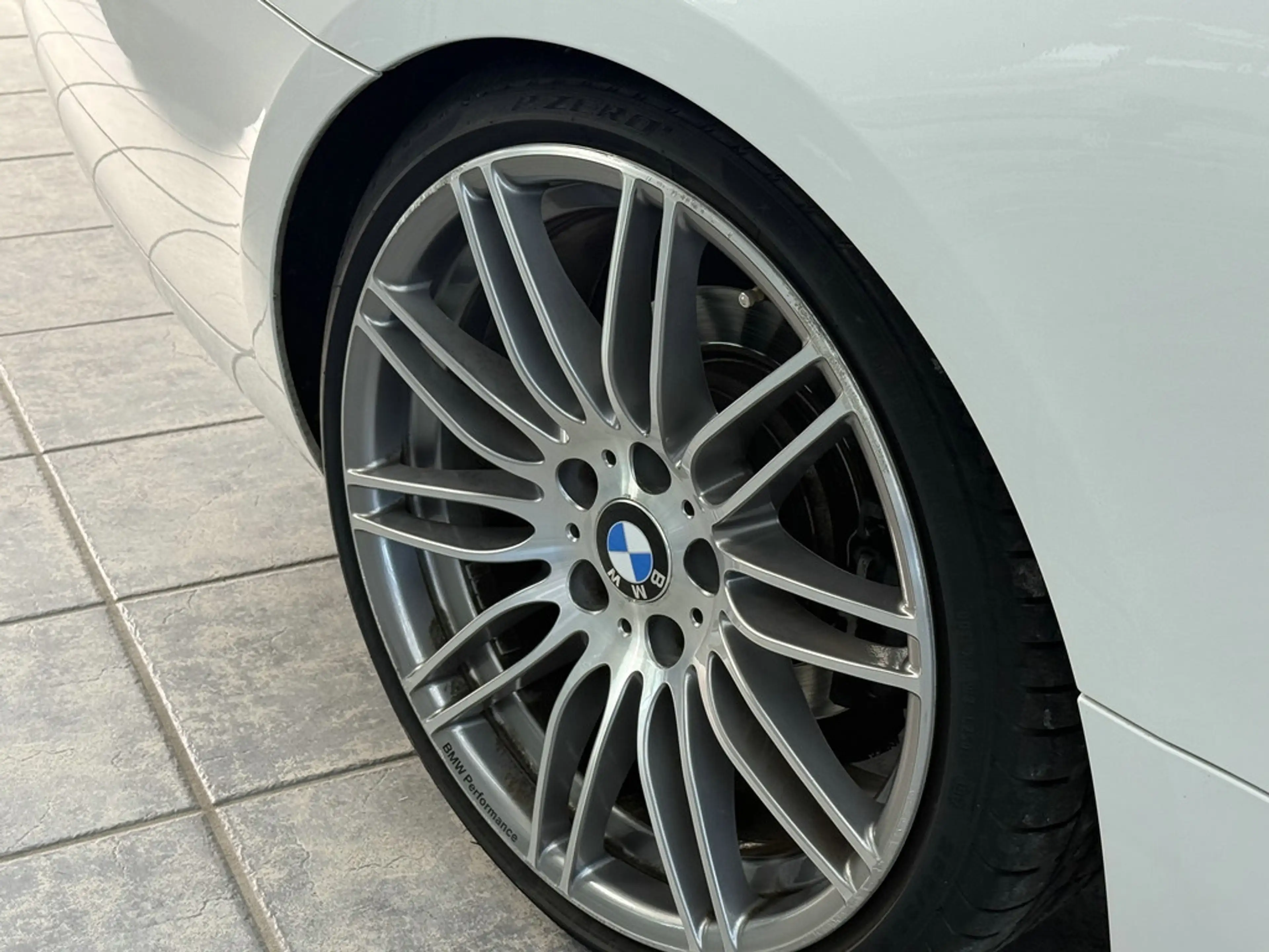 BMW 325 iA Cabrio M Sport, Leder, Navi, Bi-Xenon — photo 4