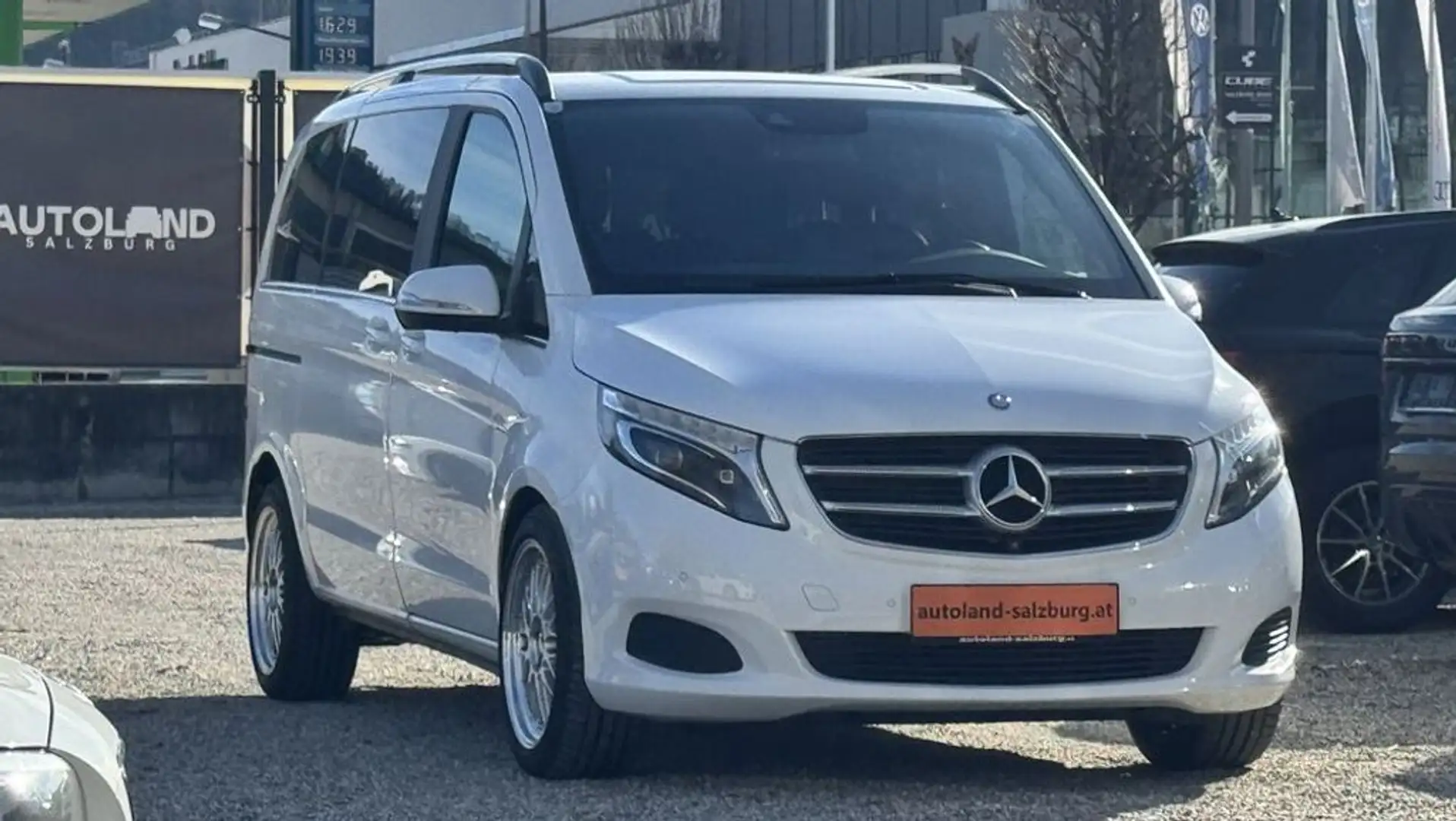 Mercedes-Benz V 250 AVANTGARDE *19'' Alu * NAVI* AHK*7Sitzer!! Weiß - 1