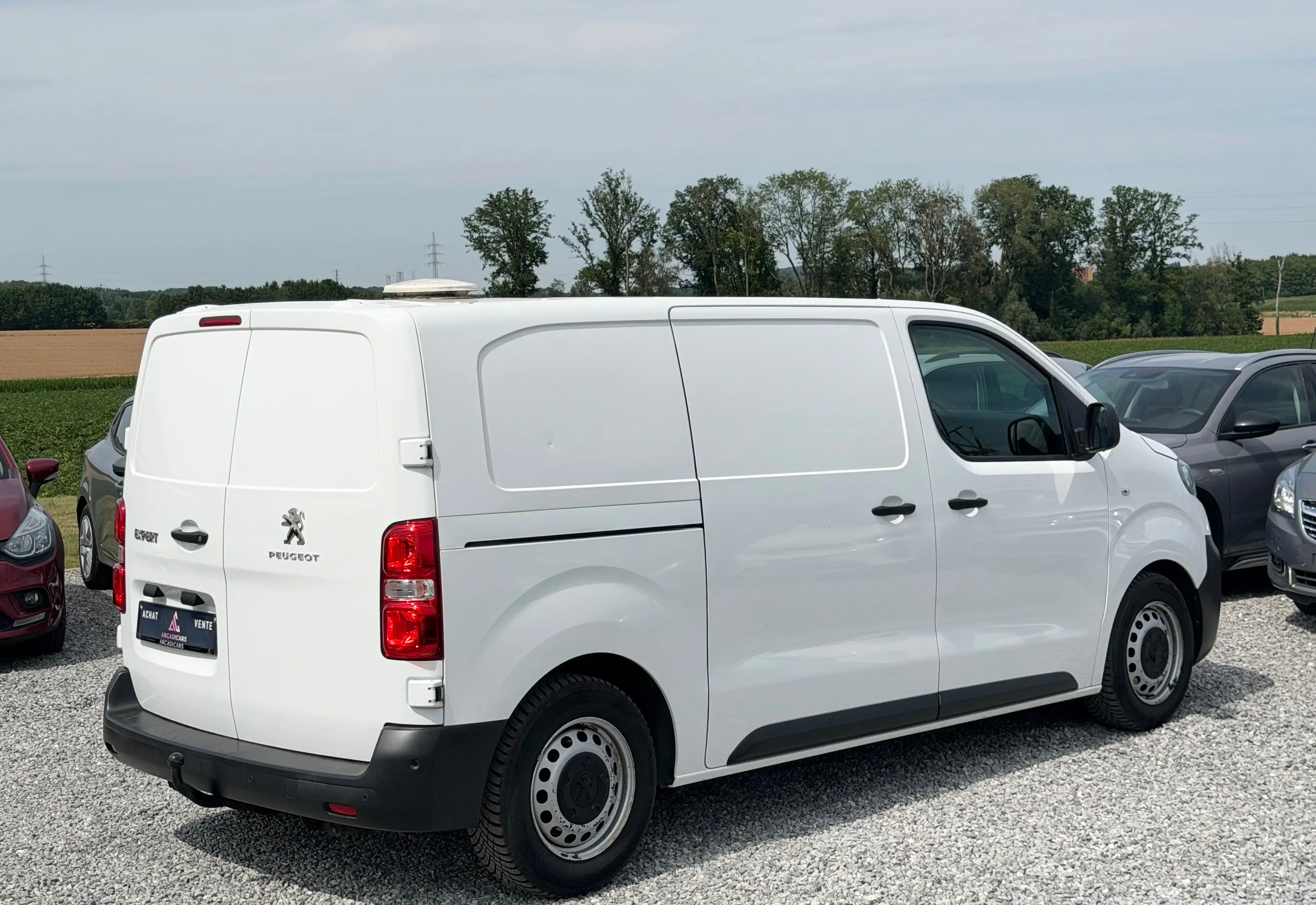 Peugeot Expert ATT REMORQUE - CARPLAY - NAVIGATION - AIR CO — photo 7