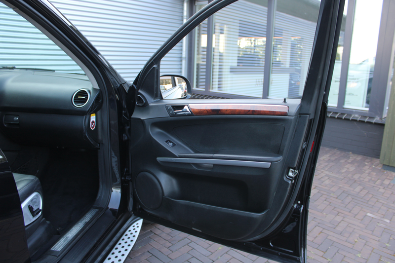 Mercedes-Benz ML 320 M-klasse CDI van — photo 11