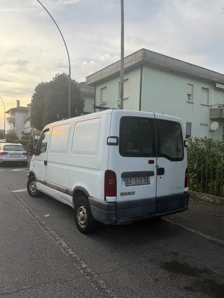 Renault Master 2.5 Td, foto 4