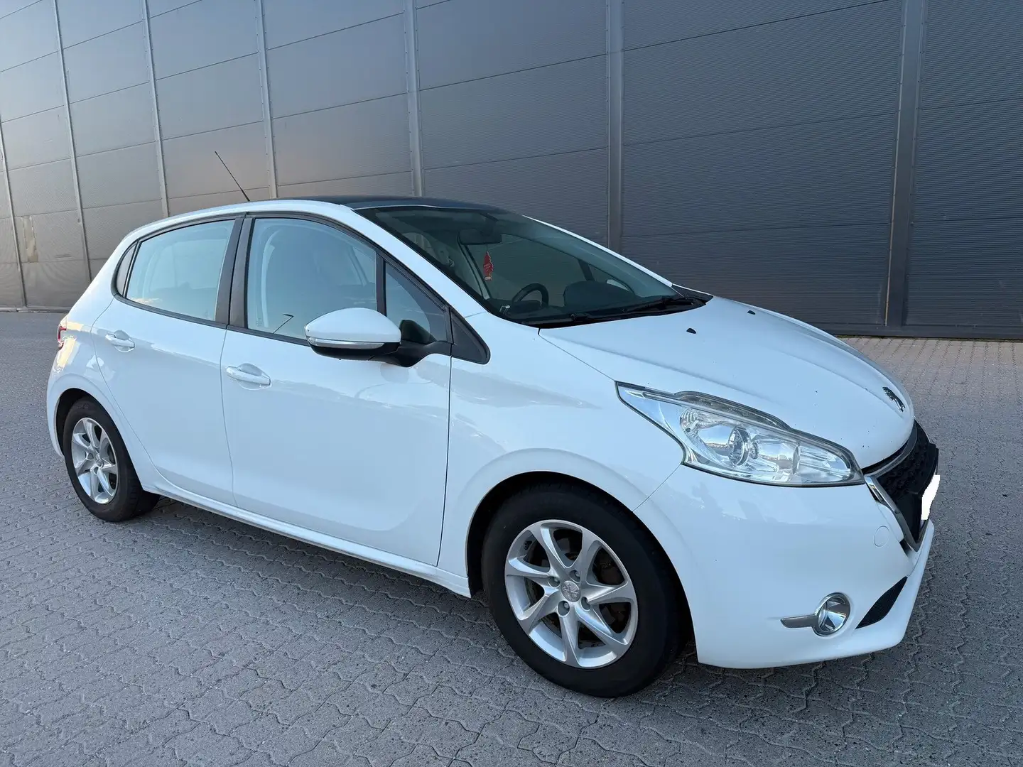 Peugeot 208 208 1.2 VTi 82ch BVM5 Active Blanc - 2