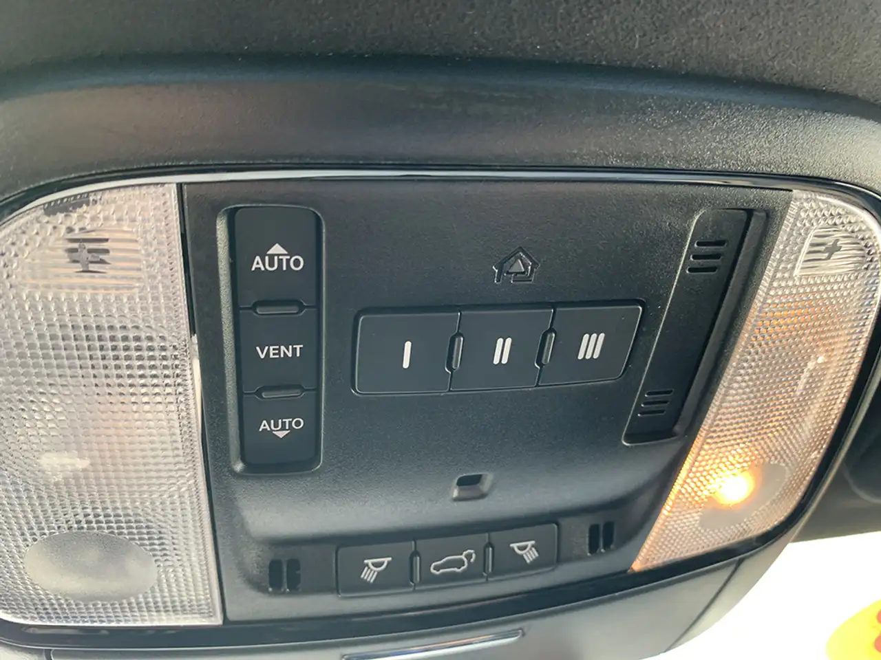 Dodge Durango снимка Dodge Durango