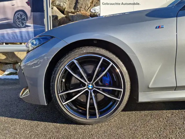 BMW 330 d xDrive Ansicht 3