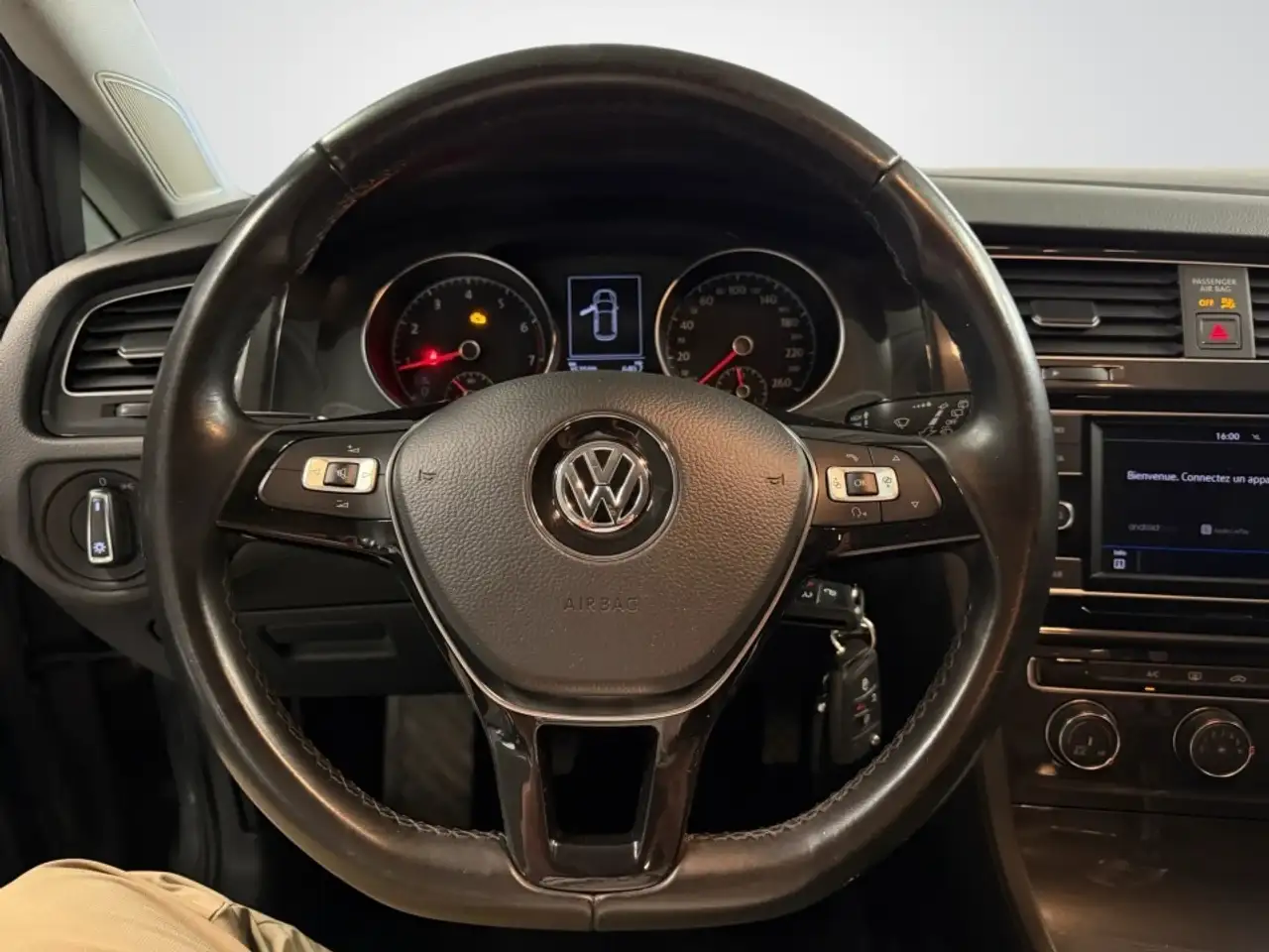 Volkswagen Golf снимка Volkswagen Golf