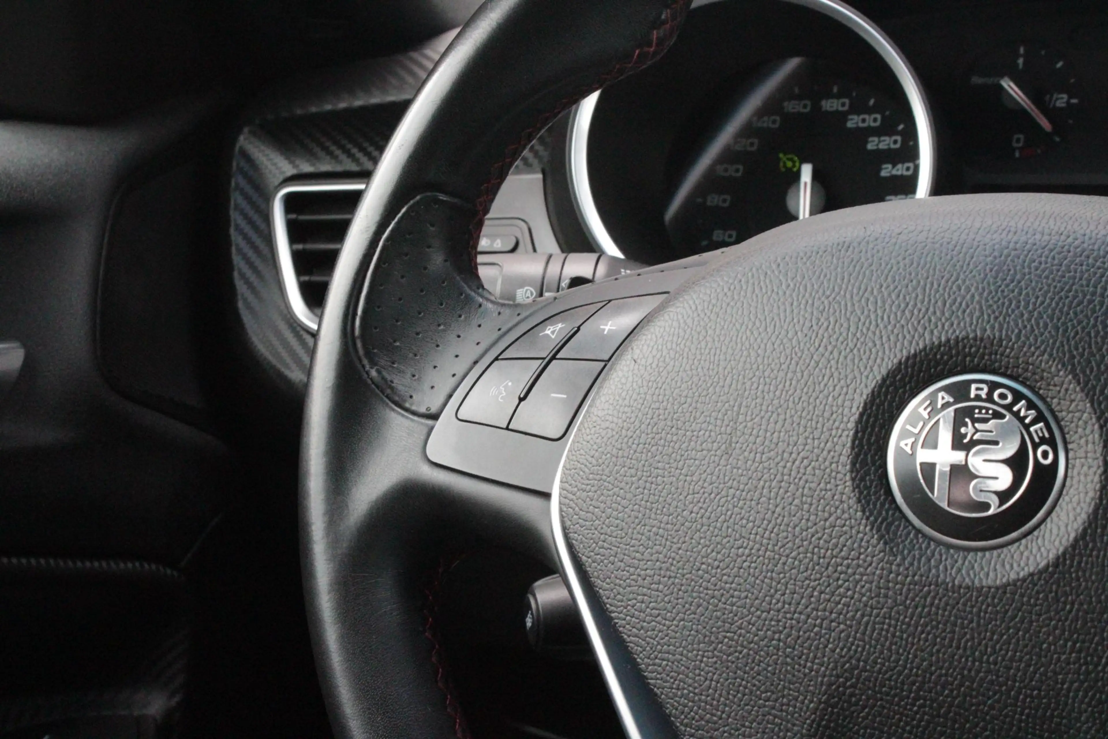 Alfa Romeo Giulietta 1.4 Turbo 170PK AUTOMAAT MultiAir SUPER | AFNEEMBA — photo 26