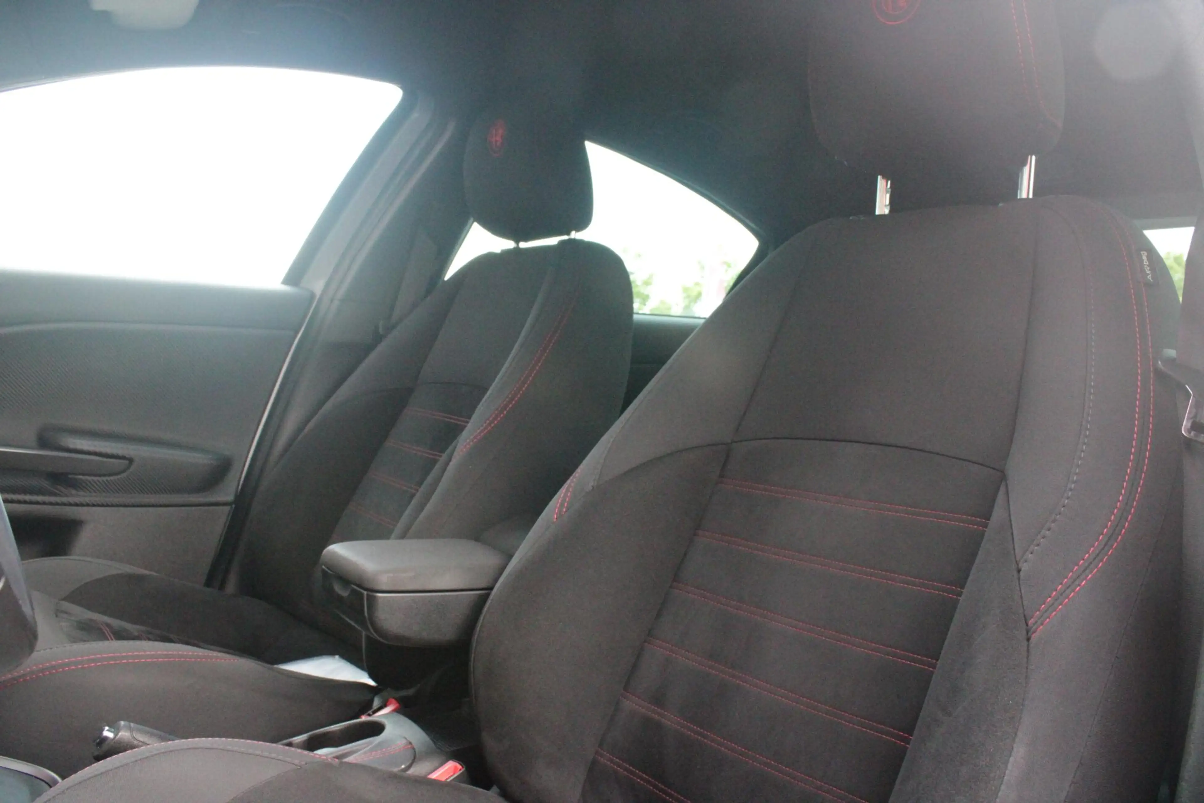 Alfa Romeo Giulietta 1.4 Turbo 170PK AUTOMAAT MultiAir SUPER | AFNEEMBA — photo 2