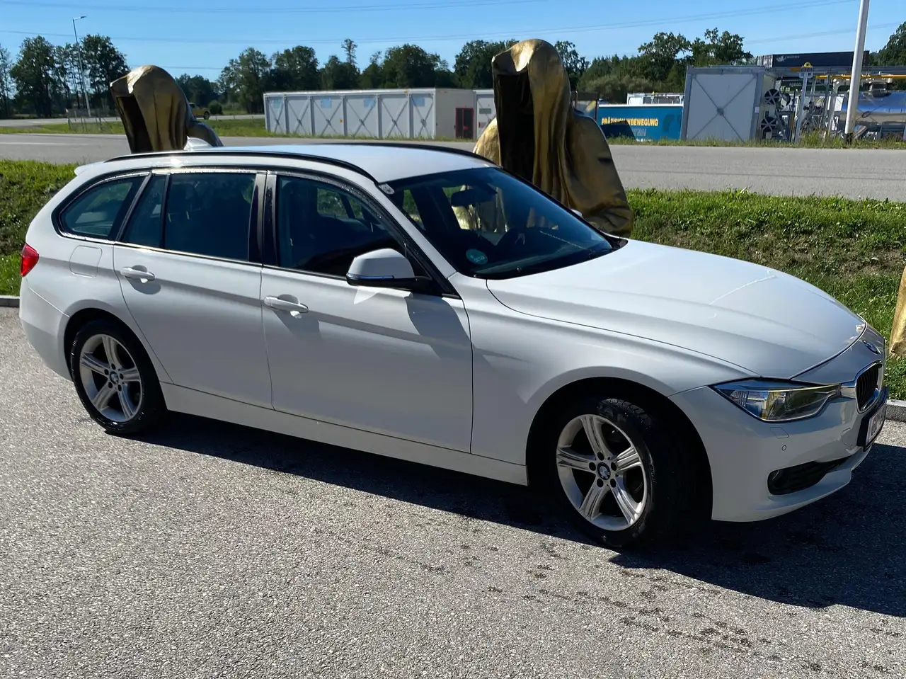 BMW 320