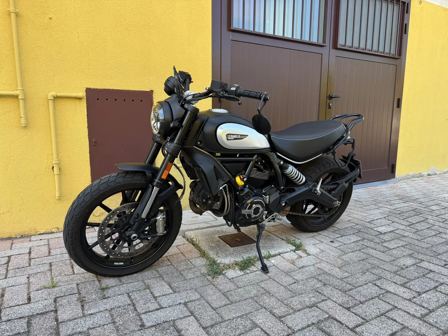 Ducati Scrambler Icon Dark Nero - 2