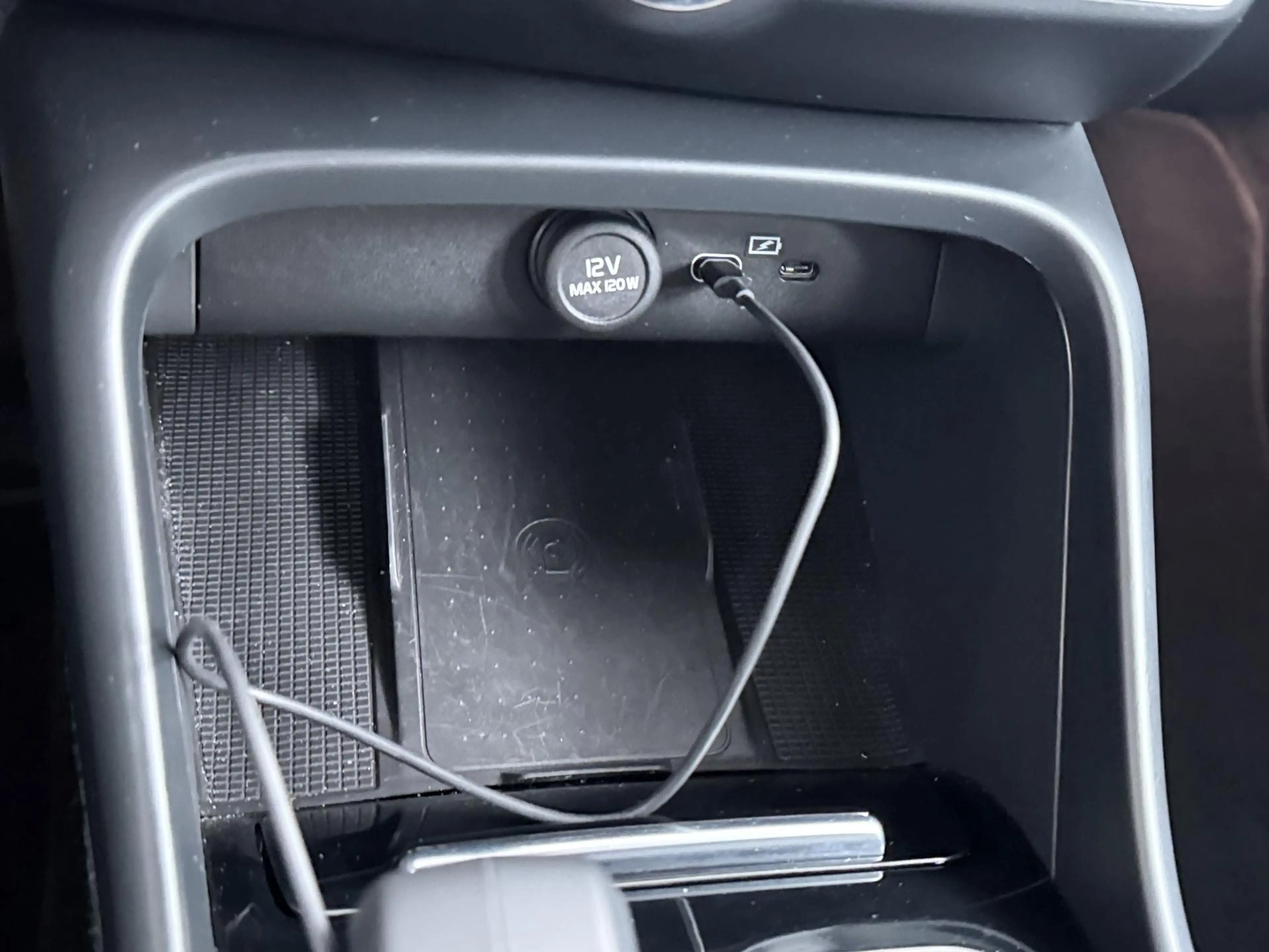 Volvo C40 Recharge Plus 69 kWh | Pilot Assist | Panoramadak — photo 31