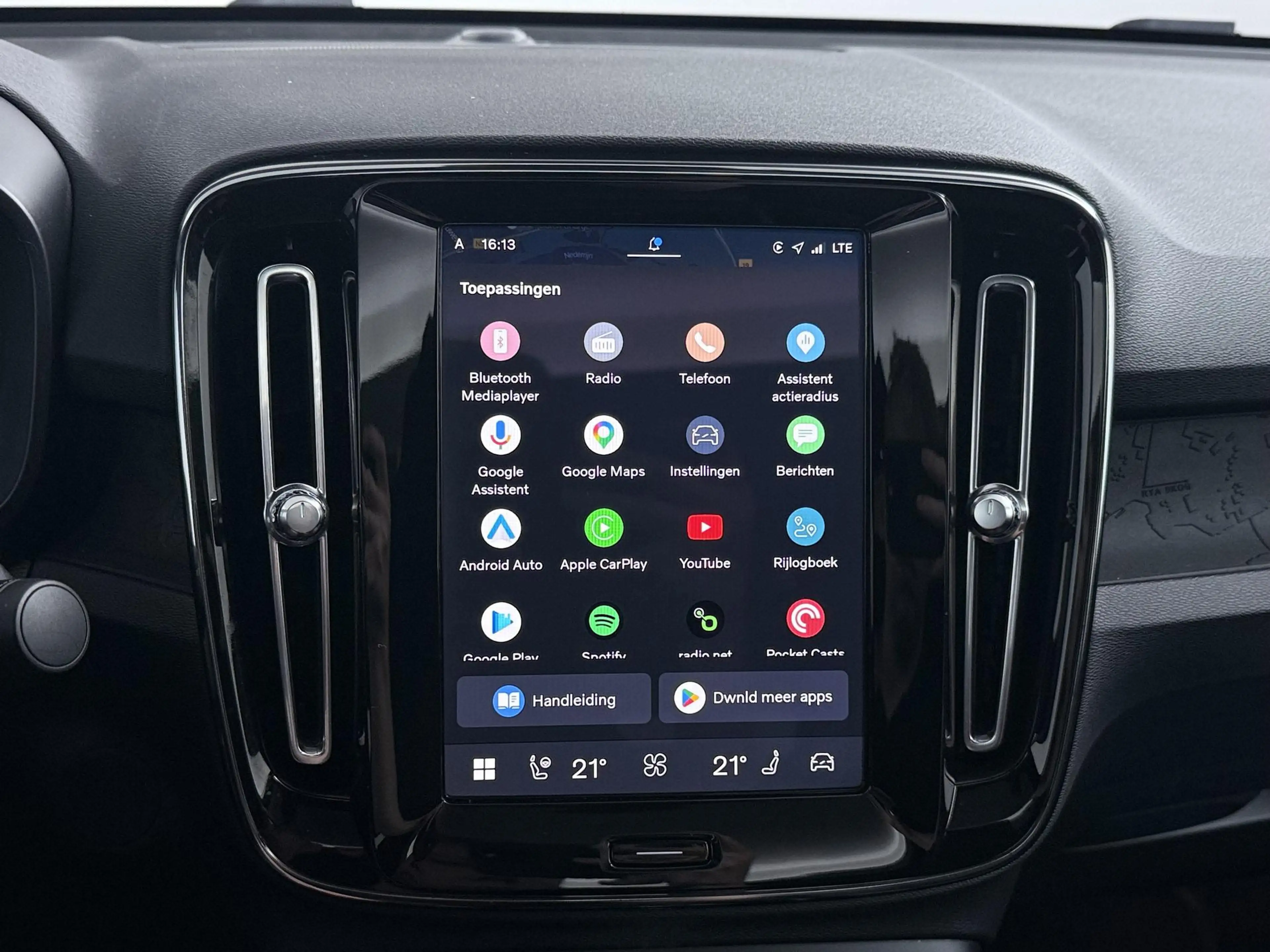Volvo C40 Recharge Plus 69 kWh | Pilot Assist | Panoramadak — photo 22