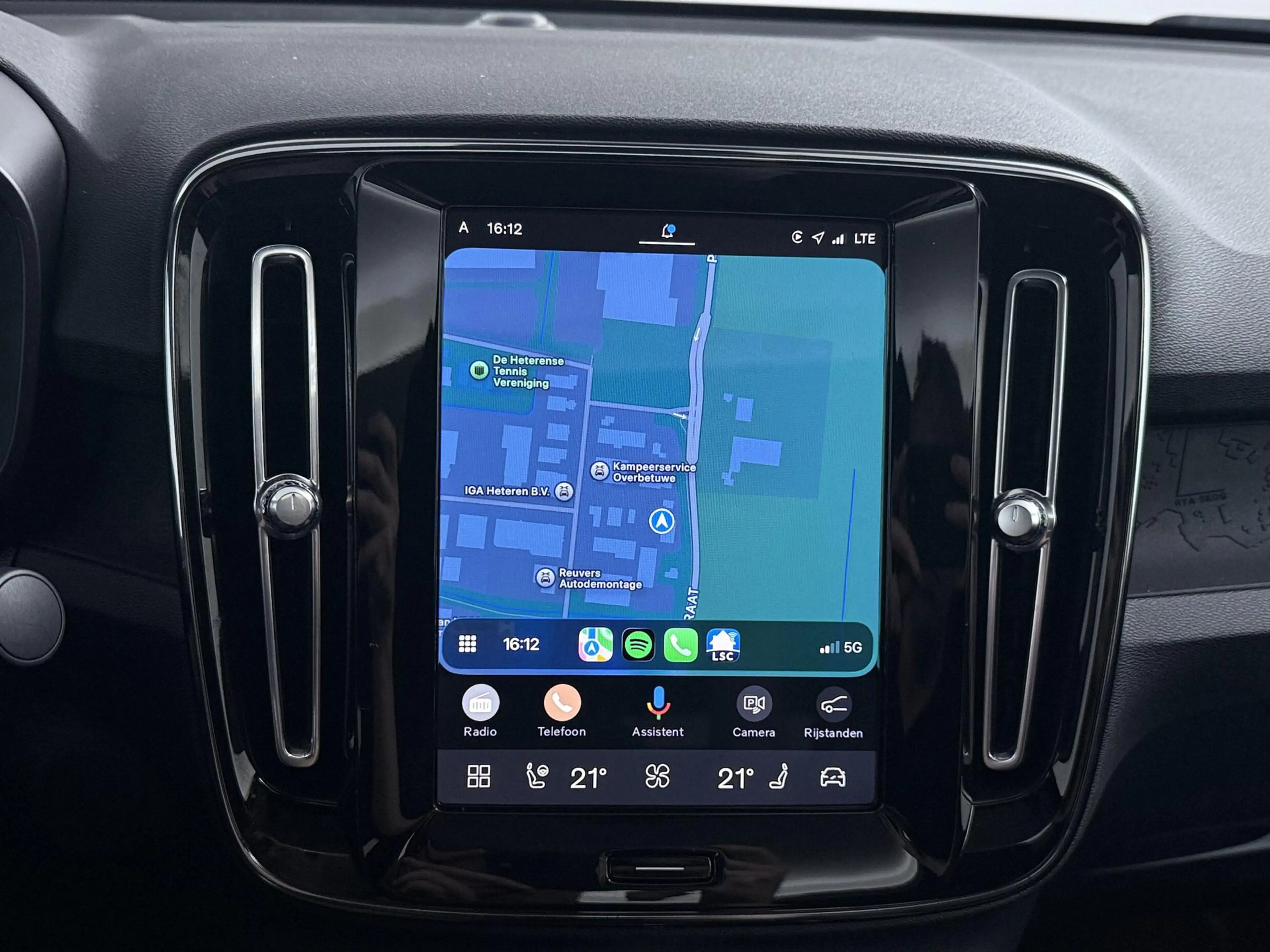 Volvo C40 Recharge Plus 69 kWh | Pilot Assist | Panoramadak — photo 21