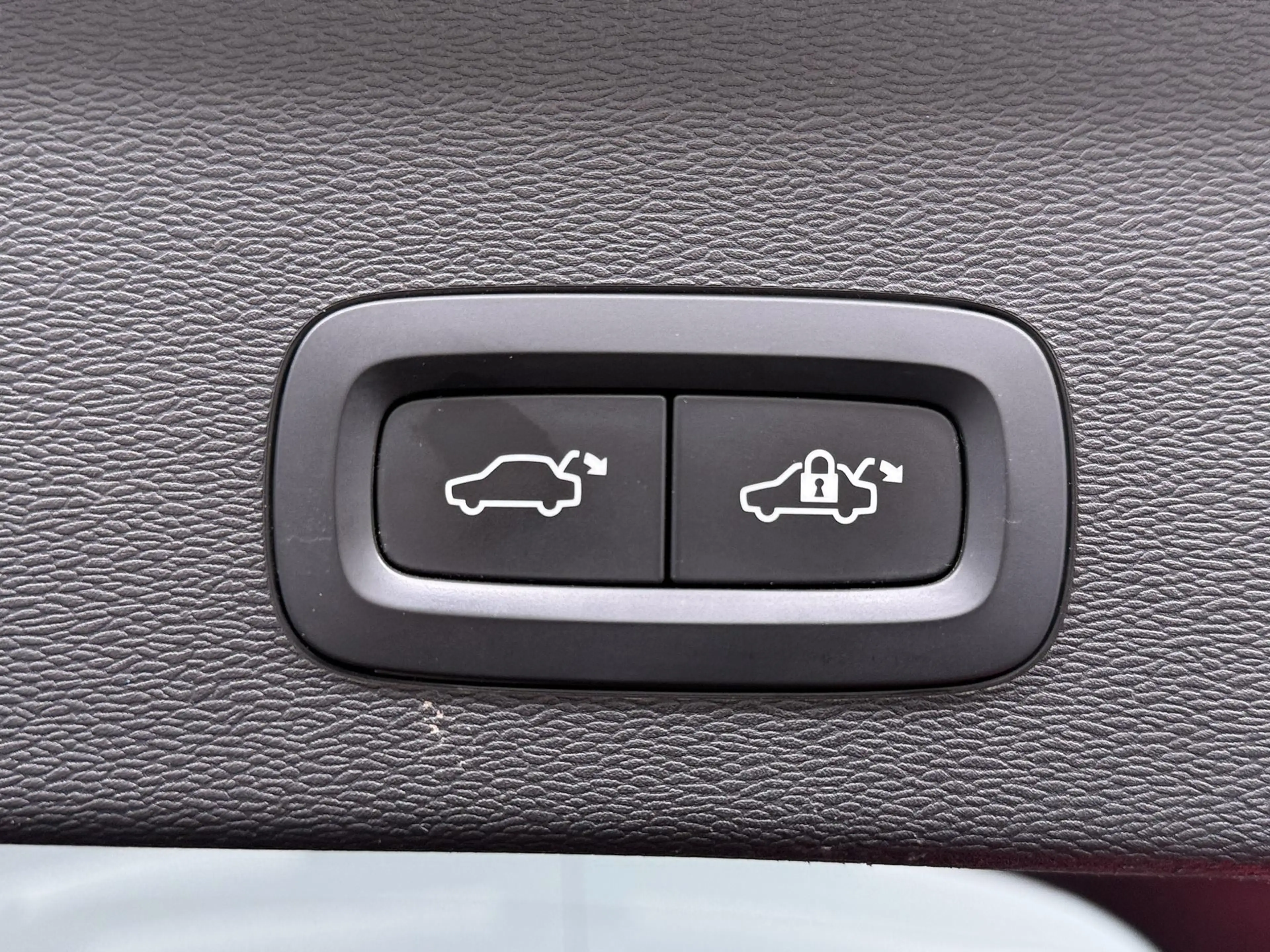 Volvo C40 Recharge Plus 69 kWh | Pilot Assist | Panoramadak — photo 39