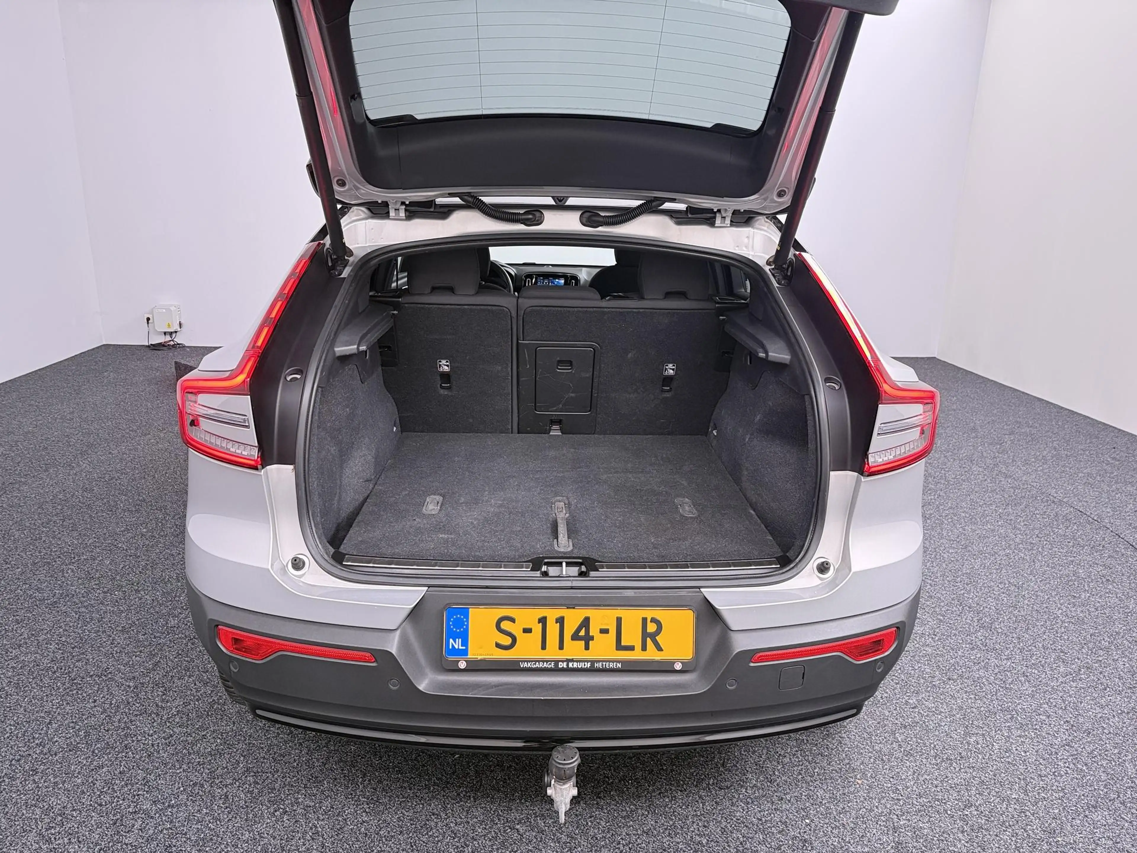 Volvo C40 Recharge Plus 69 kWh | Pilot Assist | Panoramadak — photo 8