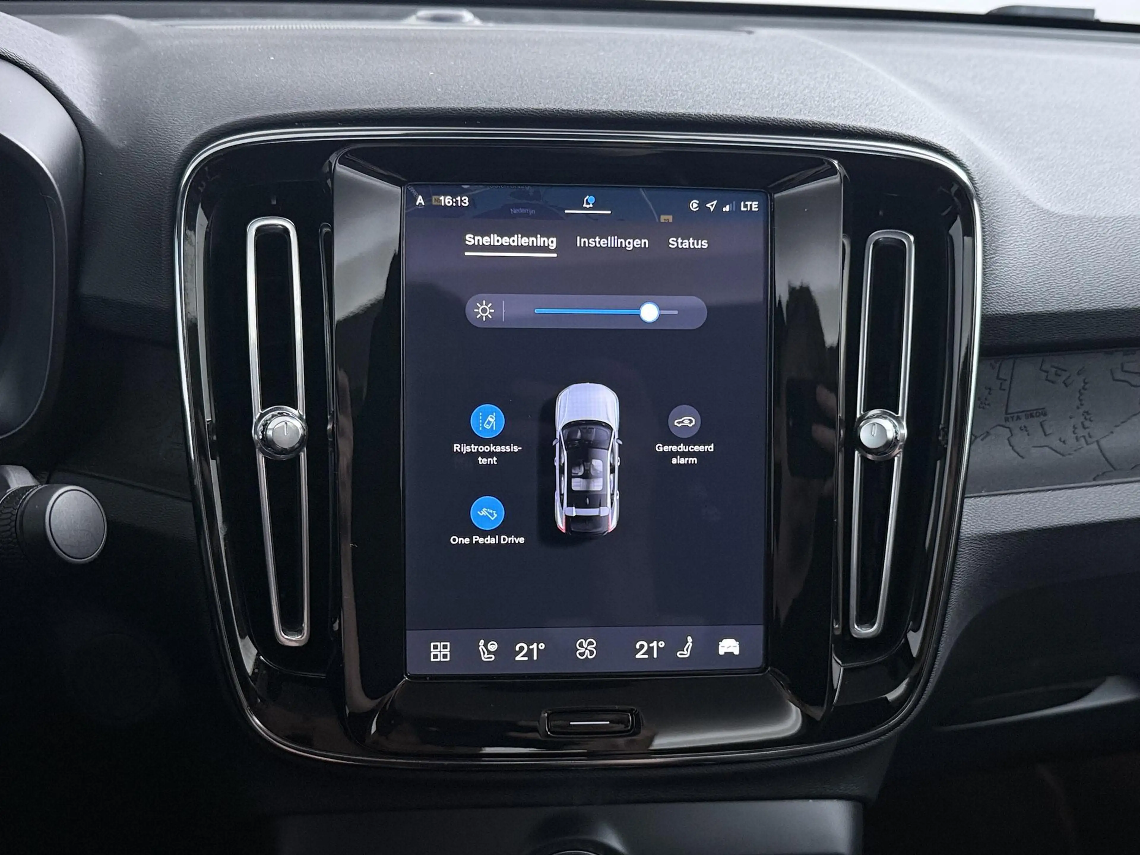 Volvo C40 Recharge Plus 69 kWh | Pilot Assist | Panoramadak — photo 35