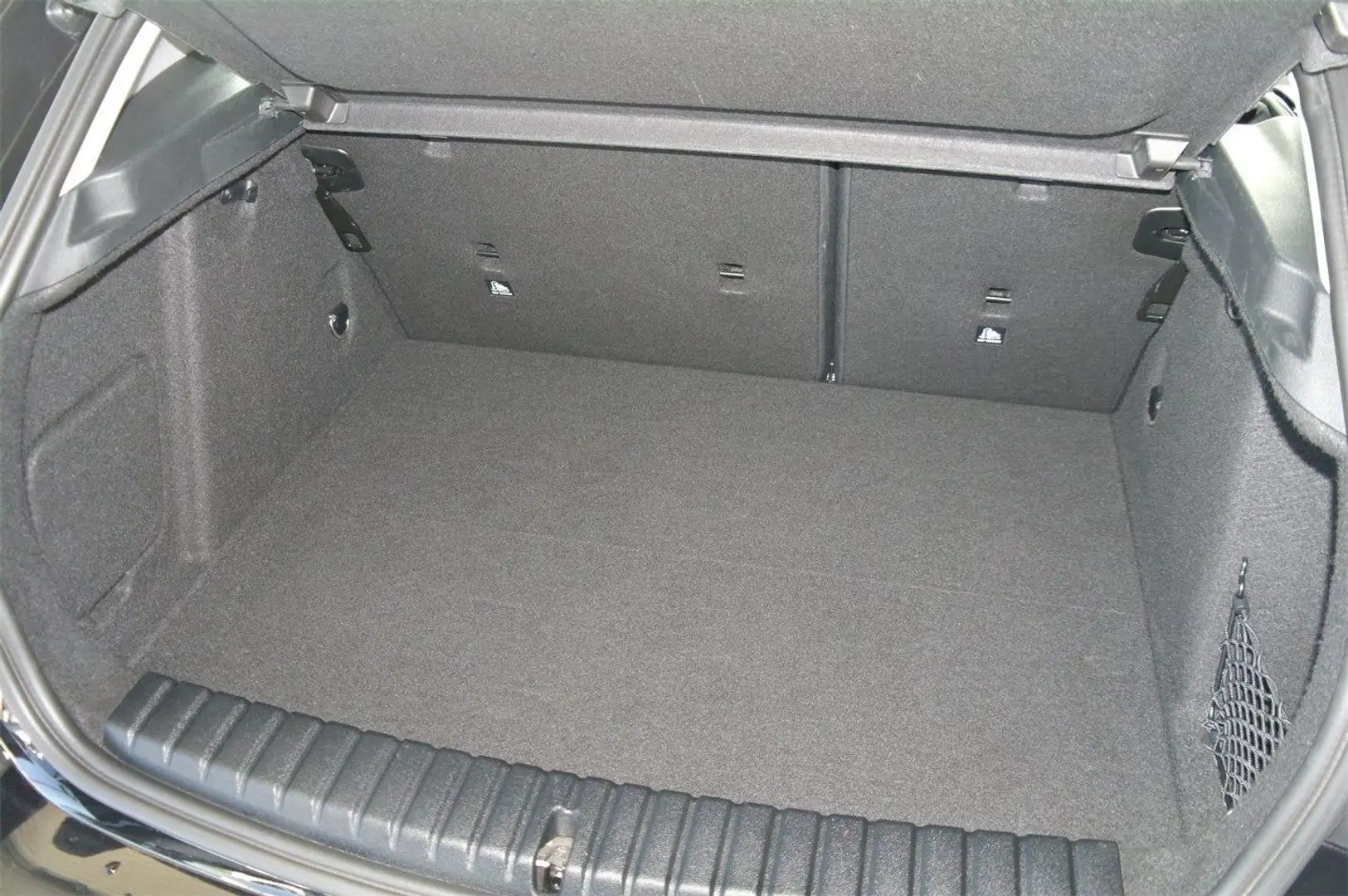 BMW 116 d Schwarz - 2