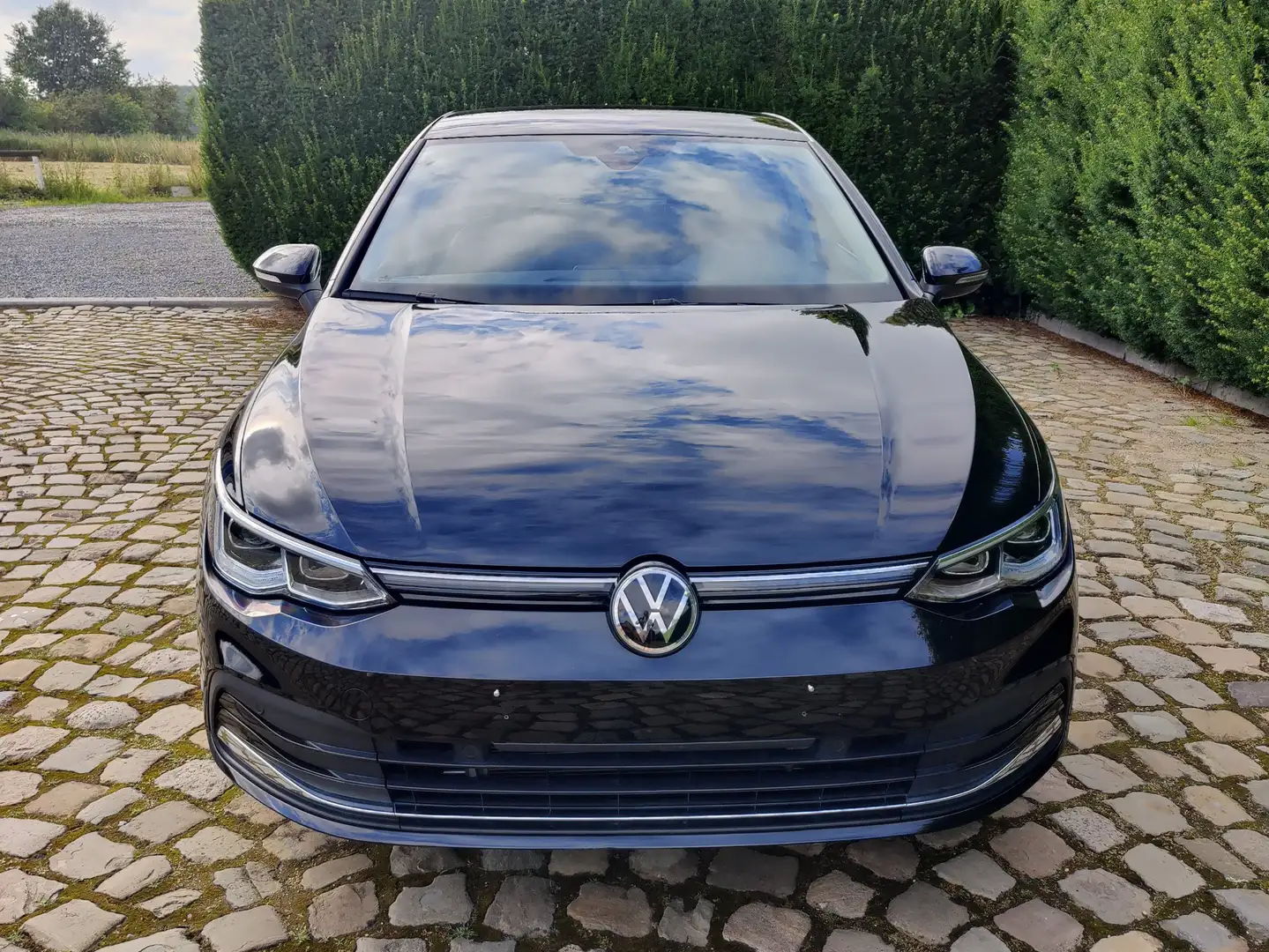 Volkswagen Golf 1.5 eTSI Style OPF DSG Zwart - 2