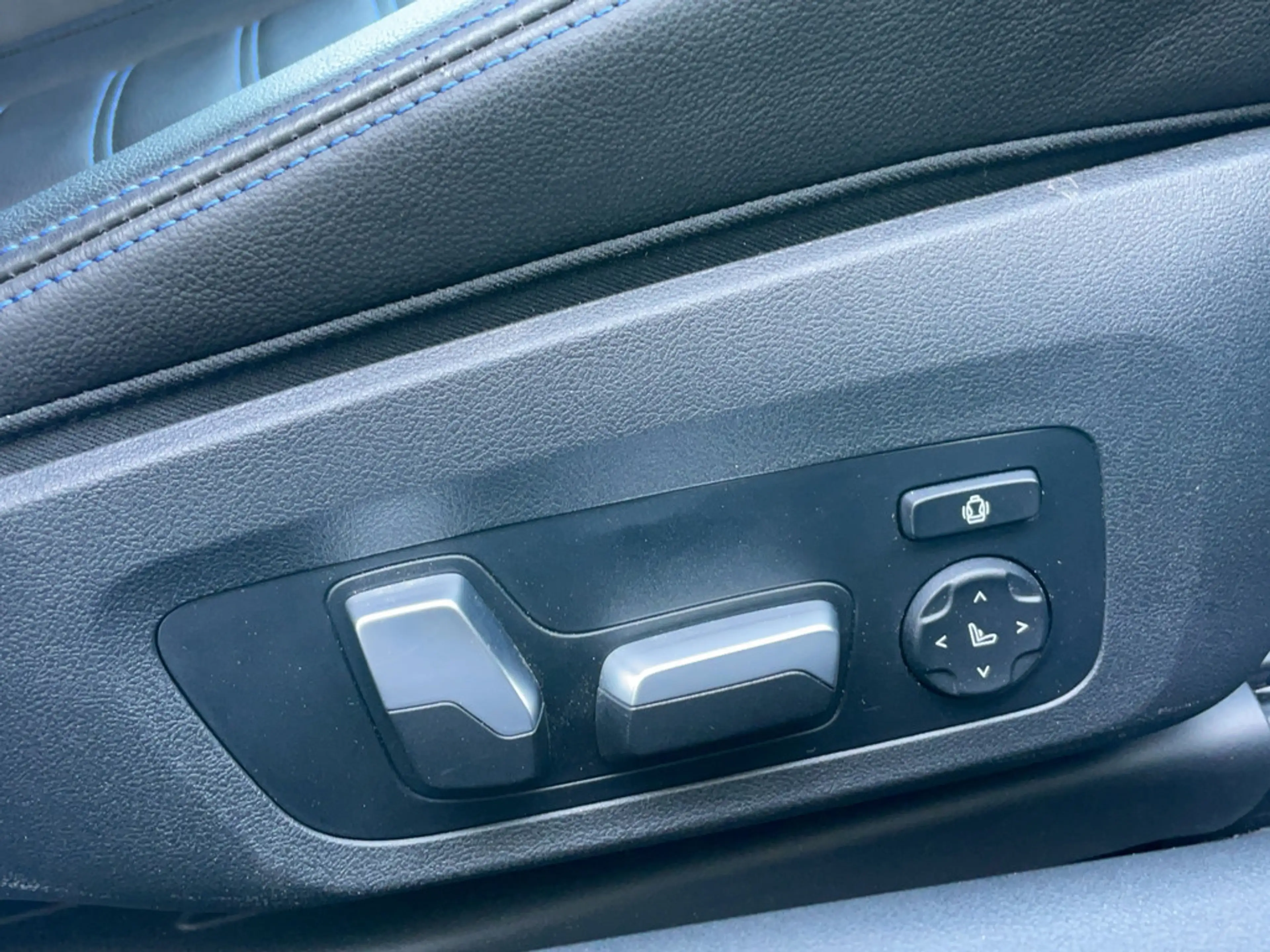 BMW 440 Mi Coupe XDRIVE M-TECHNIC+HUD+3D-VIEW+LEDER — photo 12