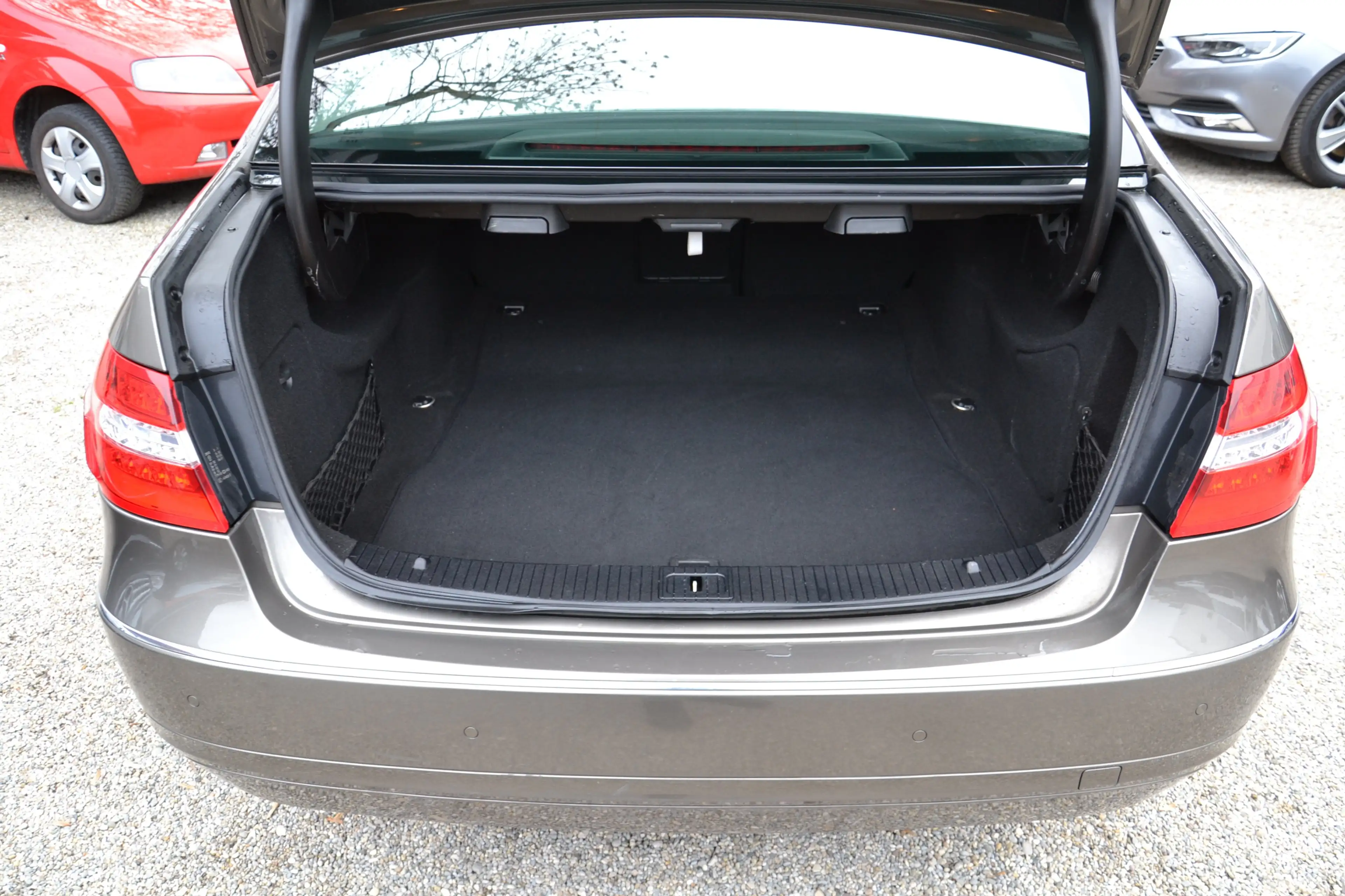 Mercedes-Benz E 250 CDI BlueEfficiency Leder,Panorama 1.Hand org.93"km — photo 10