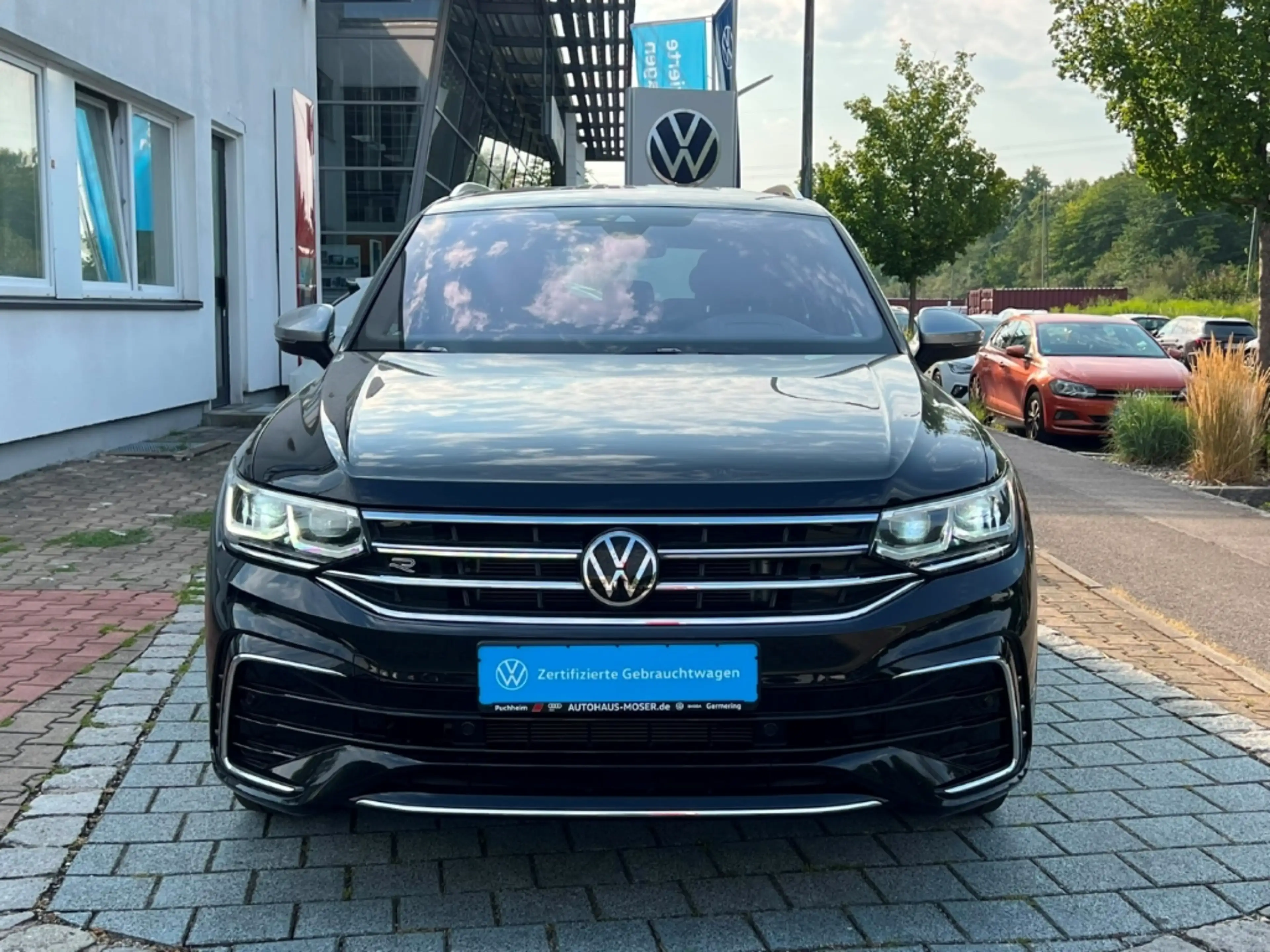 Volkswagen Tiguan Allspace 2.0TSI 4M DSG R-Line 7Sitz*ASSIST*1HD!!! — photo 2