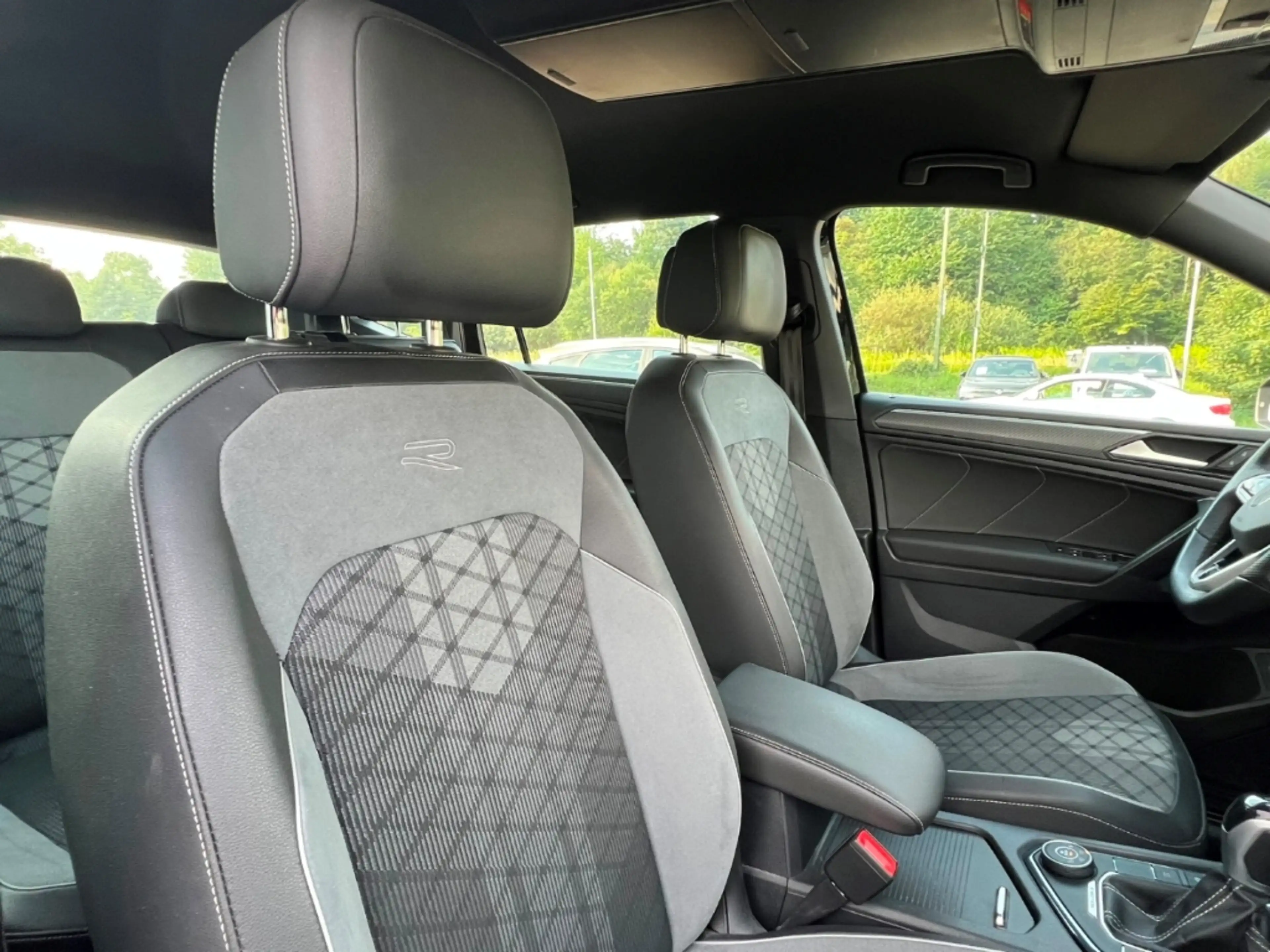 Volkswagen Tiguan Allspace 2.0TSI 4M DSG R-Line 7Sitz*ASSIST*1HD!!! — photo 10
