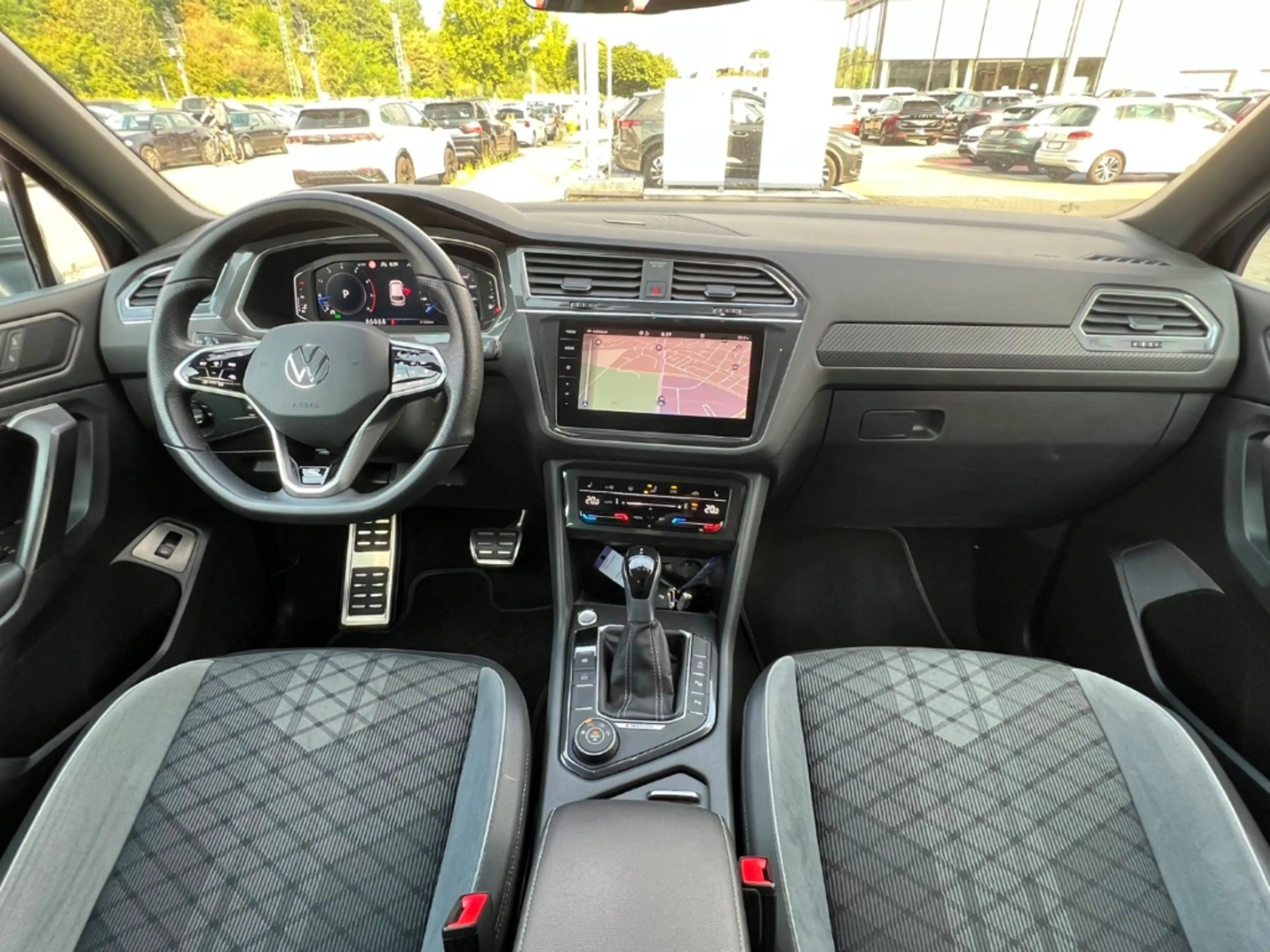 Volkswagen Tiguan Allspace 2.0TSI 4M DSG R-Line 7Sitz*ASSIST*1HD!!! — photo 7