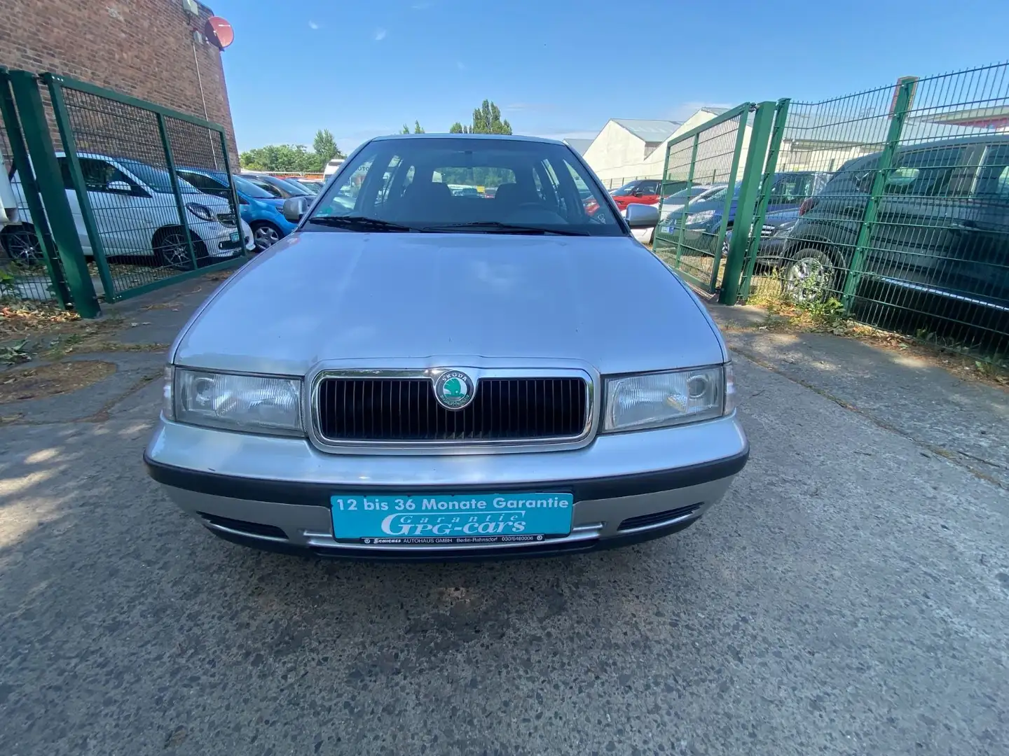 Skoda Octavia Kombi Aut.+ Schiebedach+PDC+Klima Silber - 2