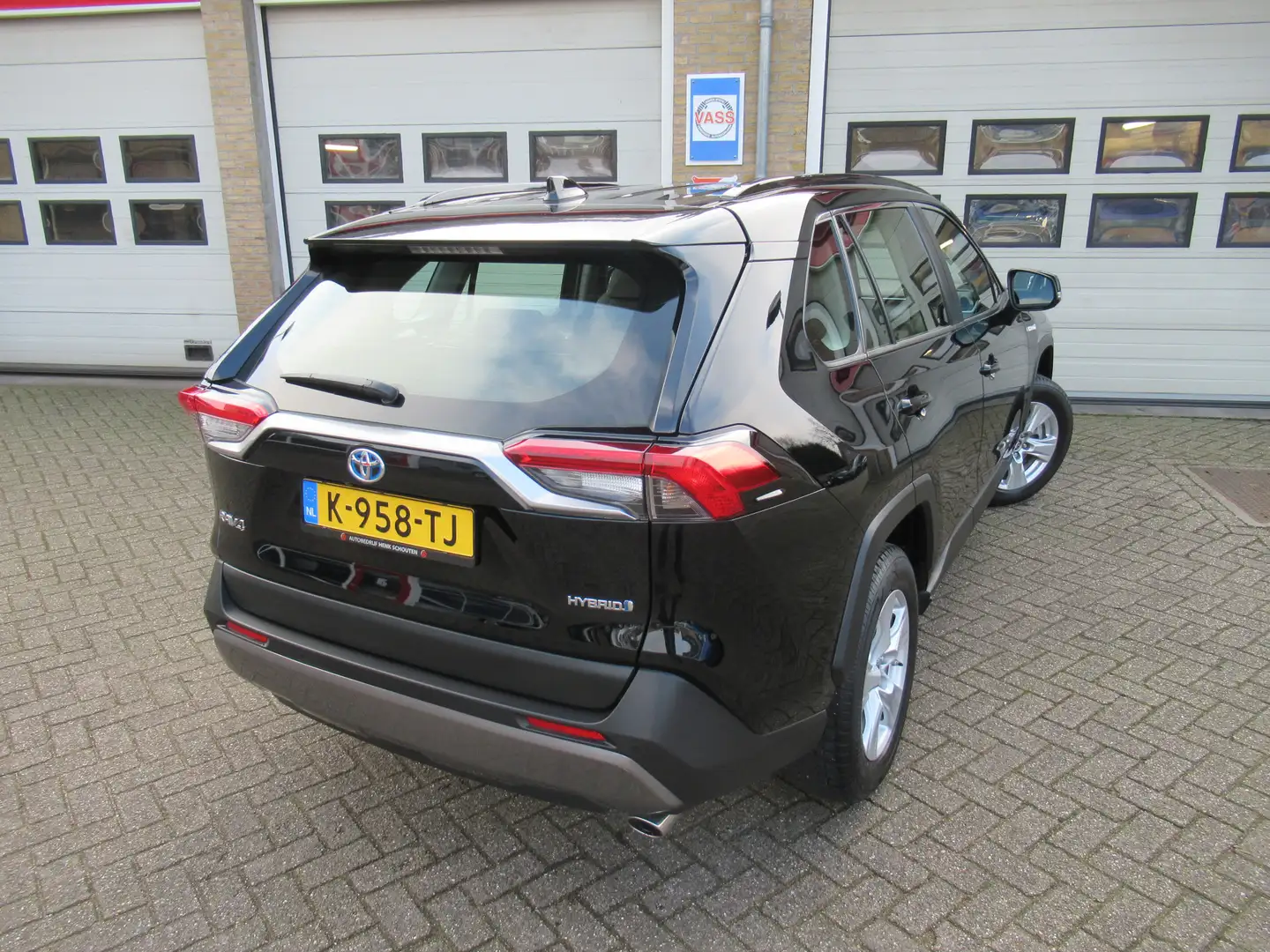 Toyota RAV 4 2.5 Hybrid Business BTW AUTO Zwart - 2