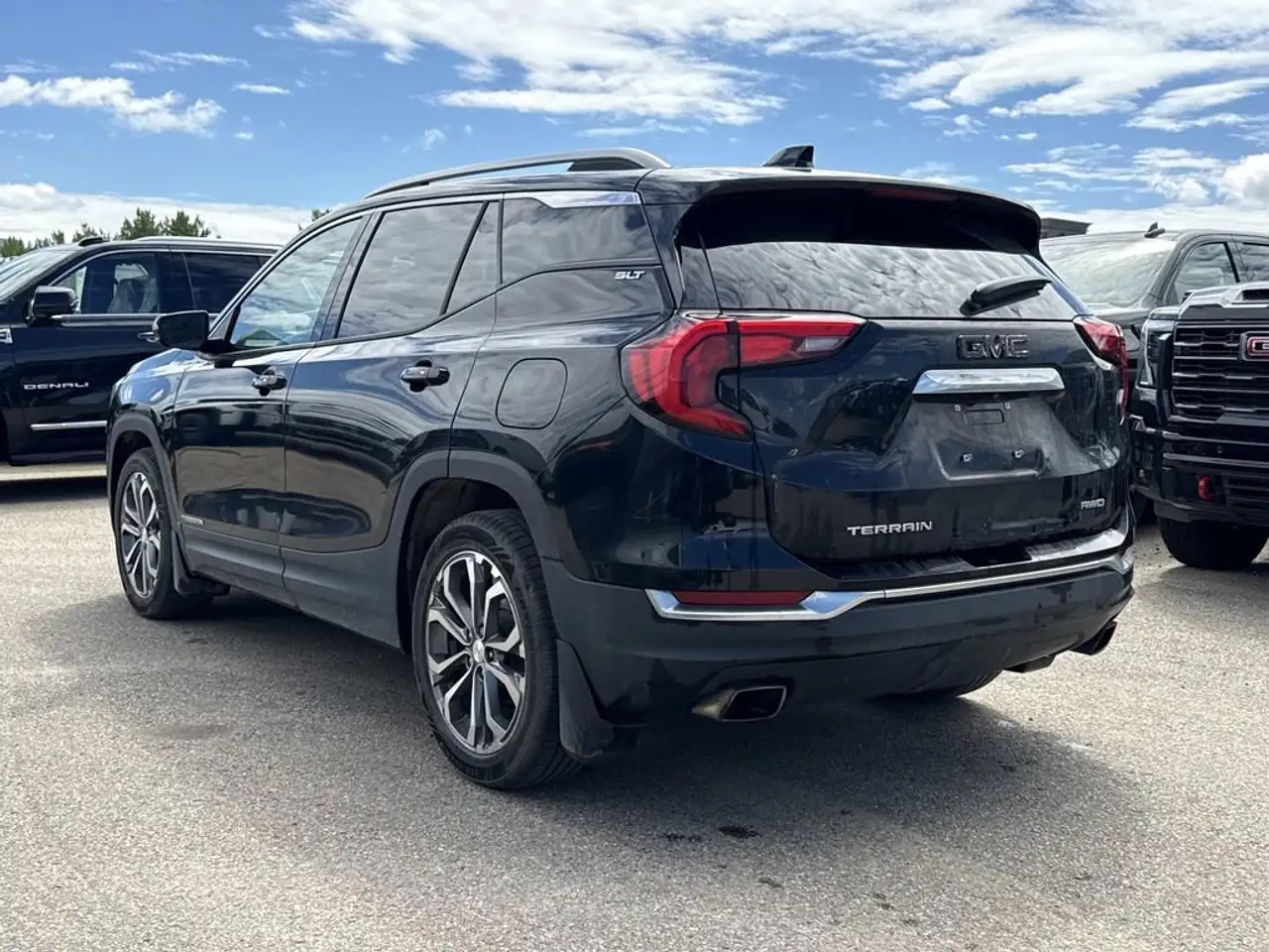 GMC Terrain photo GMC Terrain