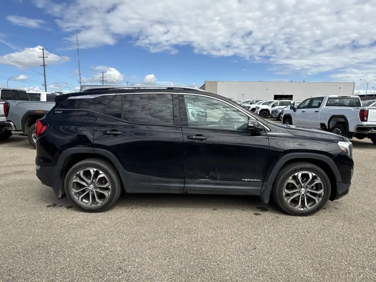 GMC Terrain photo GMC Terrain