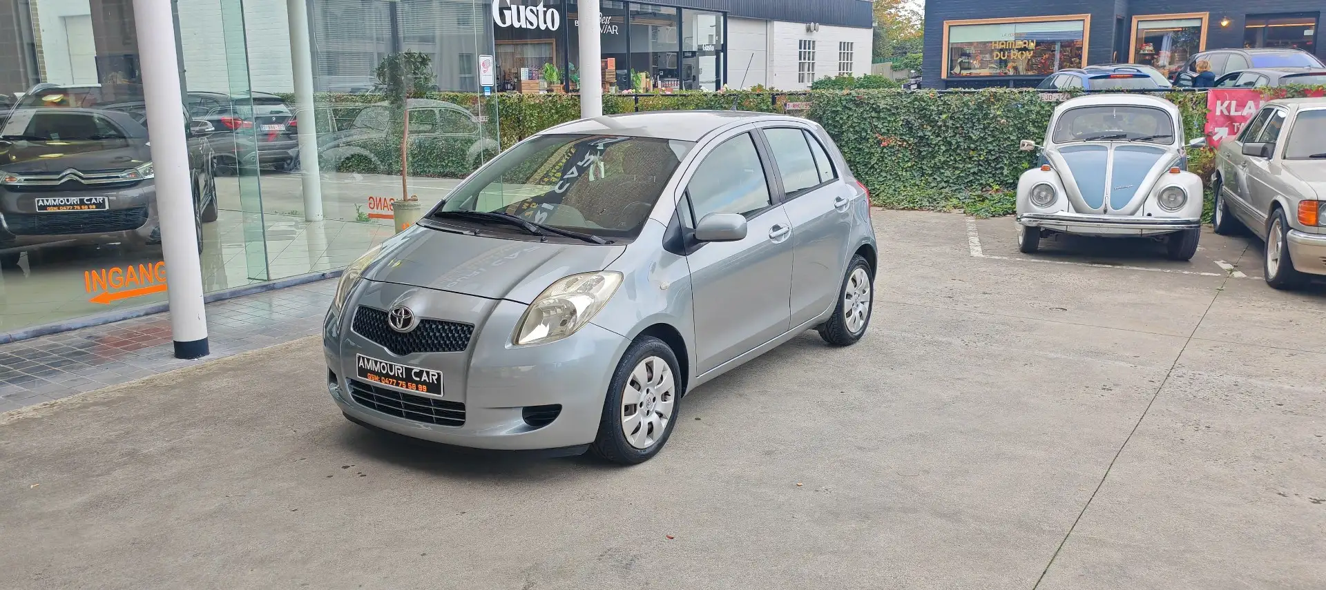 Toyota Yaris 1.0 VVT-i Luna Gris - 1