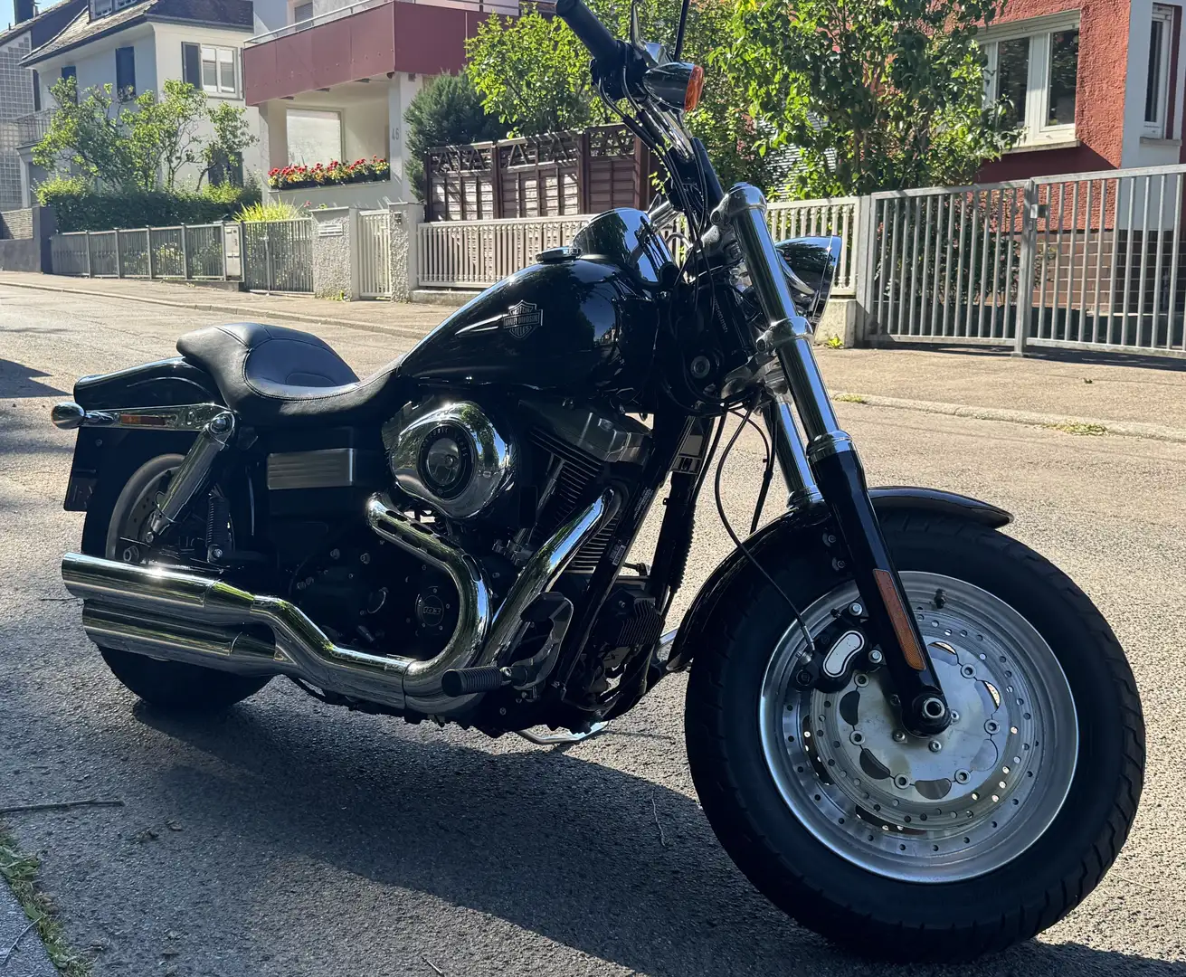 Harley-Davidson Fat Bob Černá - 1