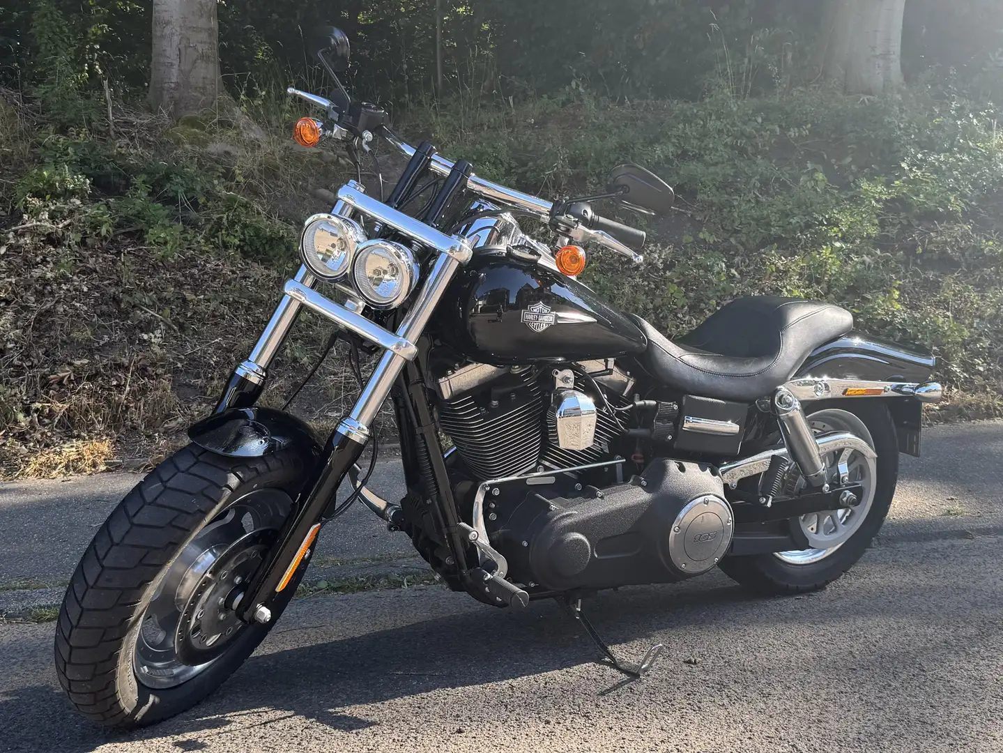 Harley-Davidson Fat Bob Černá - 2