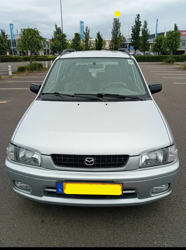 Mazda Demio 1.4, foto 1
