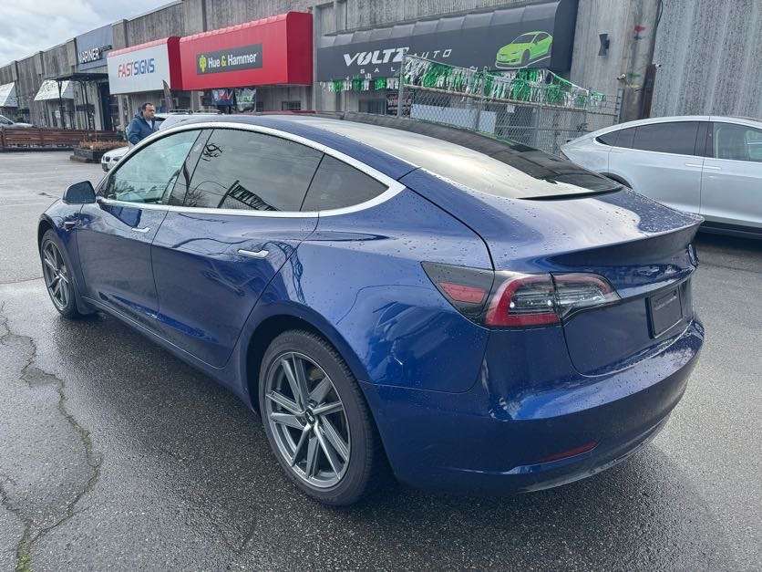 2019 Tesla Model 3 Standard Range RWD *Ltd Avail* alt 4