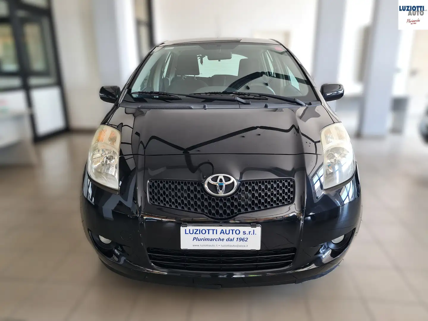 Toyota Yaris YARIS II 1.3 5p LUNA - OK NEOPATENTATO Nero - 1