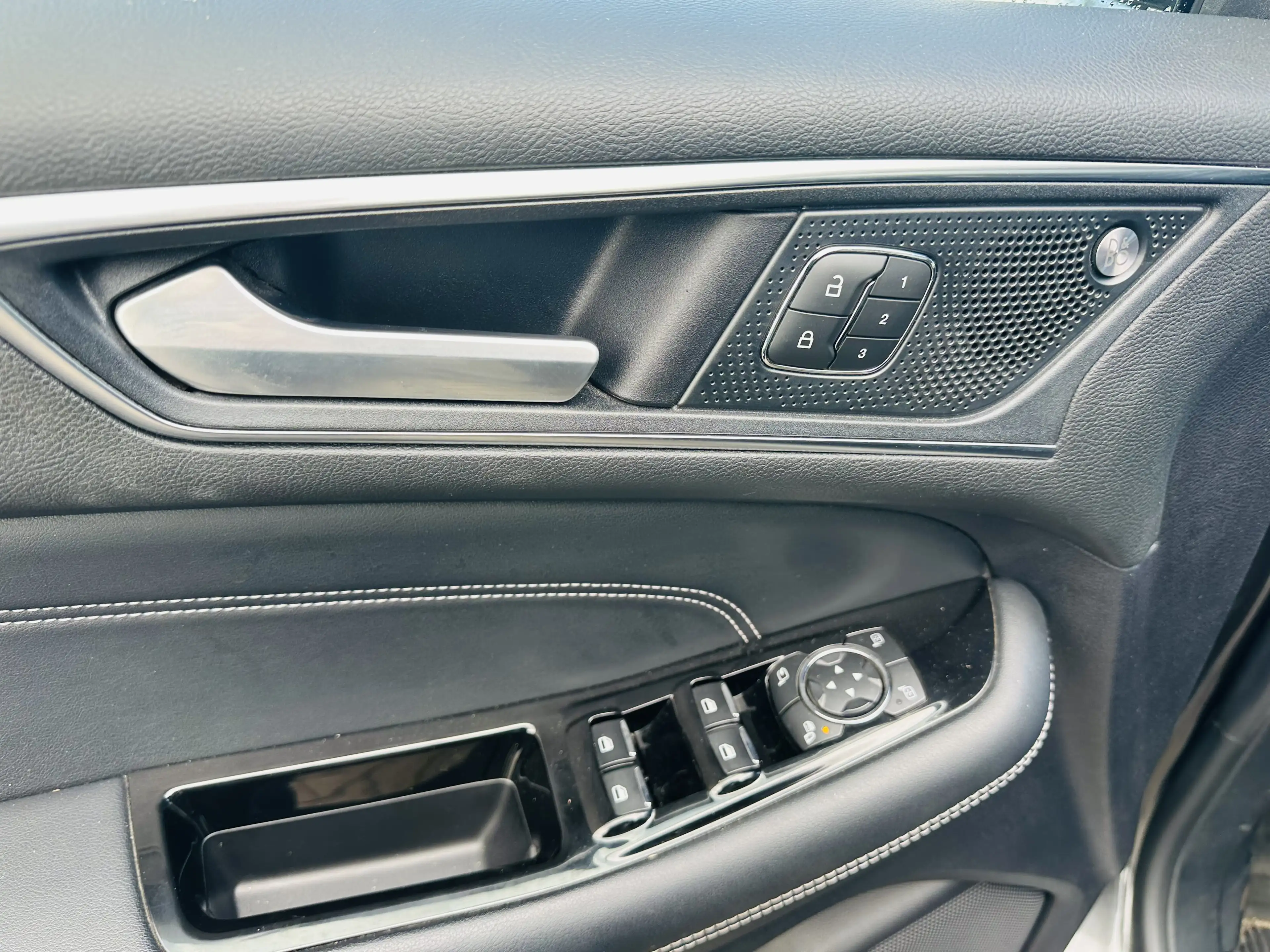 Ford Edge Titanium 4x4 Automatic, TOP Ausstattung — photo 14