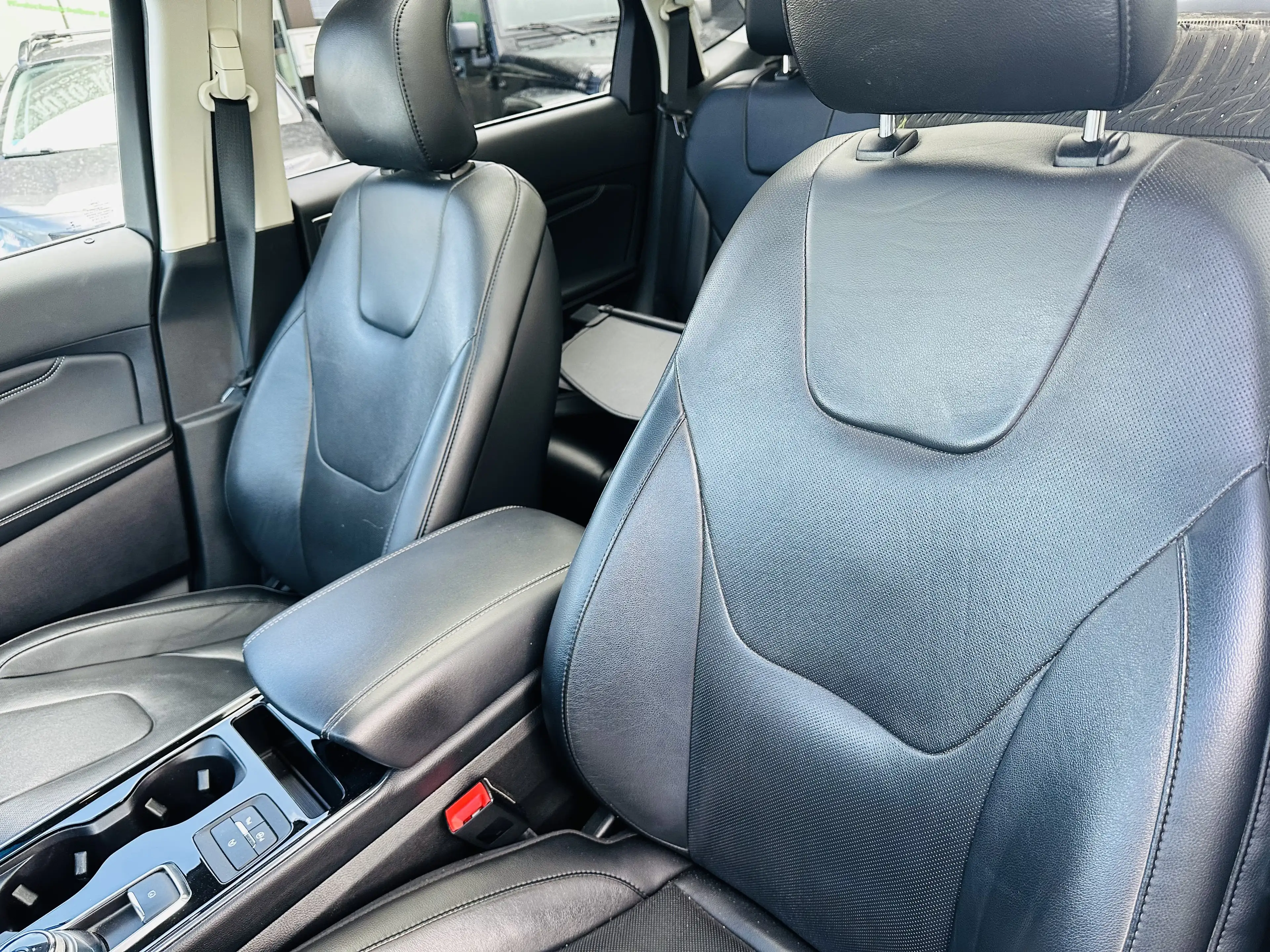 Ford Edge Titanium 4x4 Automatic, TOP Ausstattung — photo 12