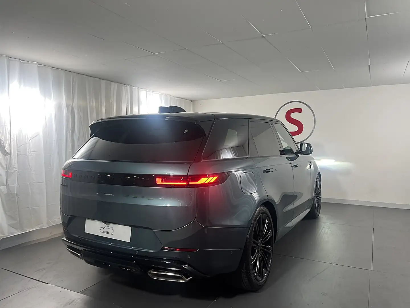 Land Rover Range Rover Sport P460e PHEV AWD Dynamic HSE Aut. Grün - 2