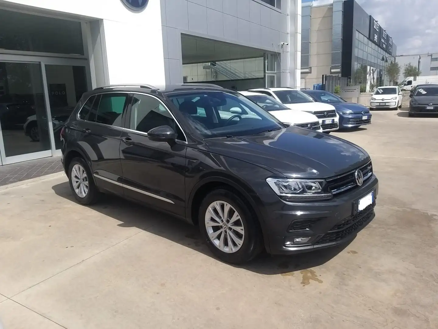 Volkswagen Tiguan Tiguan 1.6 tdi Business 115cv Grigio - 1