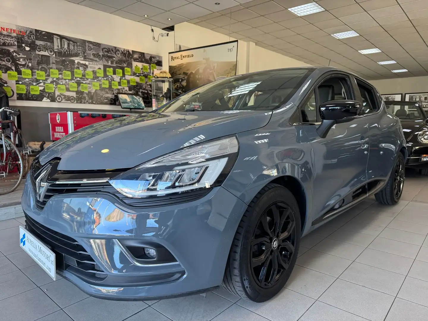 Renault Clio Clio 0.9 tce 75cv PARI AL NUOVO FULL OPT Grigio - 1
