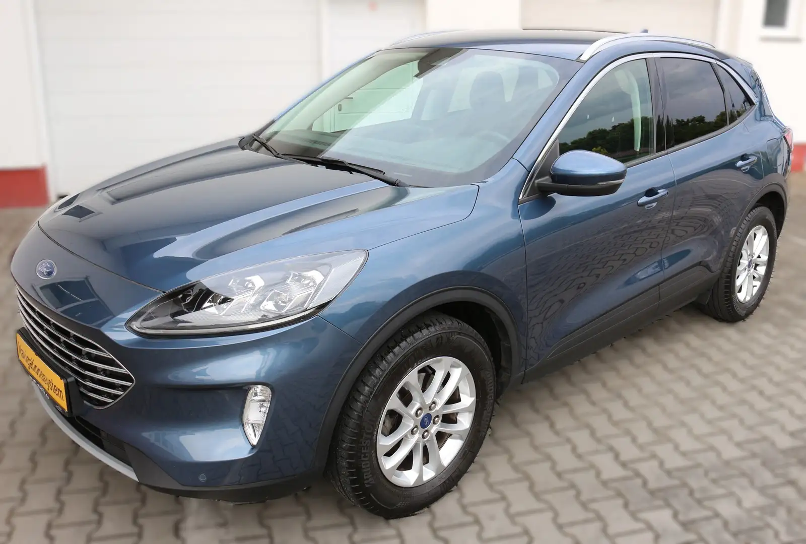 Ford Kuga Titanium X Digitales Kombiinstrument Blau - 1