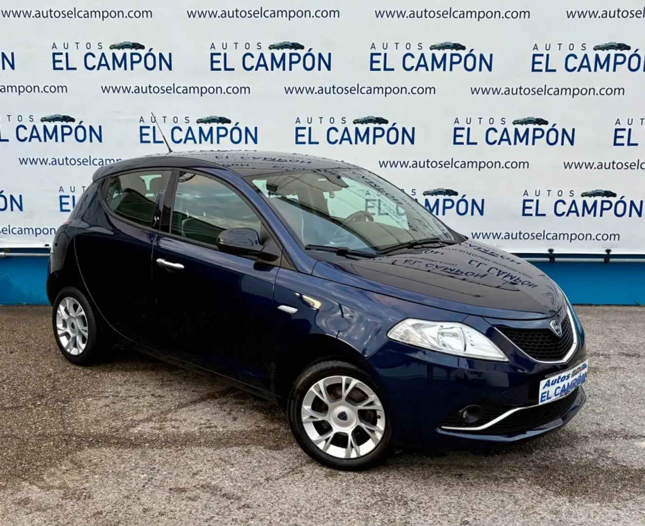 Lancia Ypsilon 1.2 evo II Gold Blauw - 2