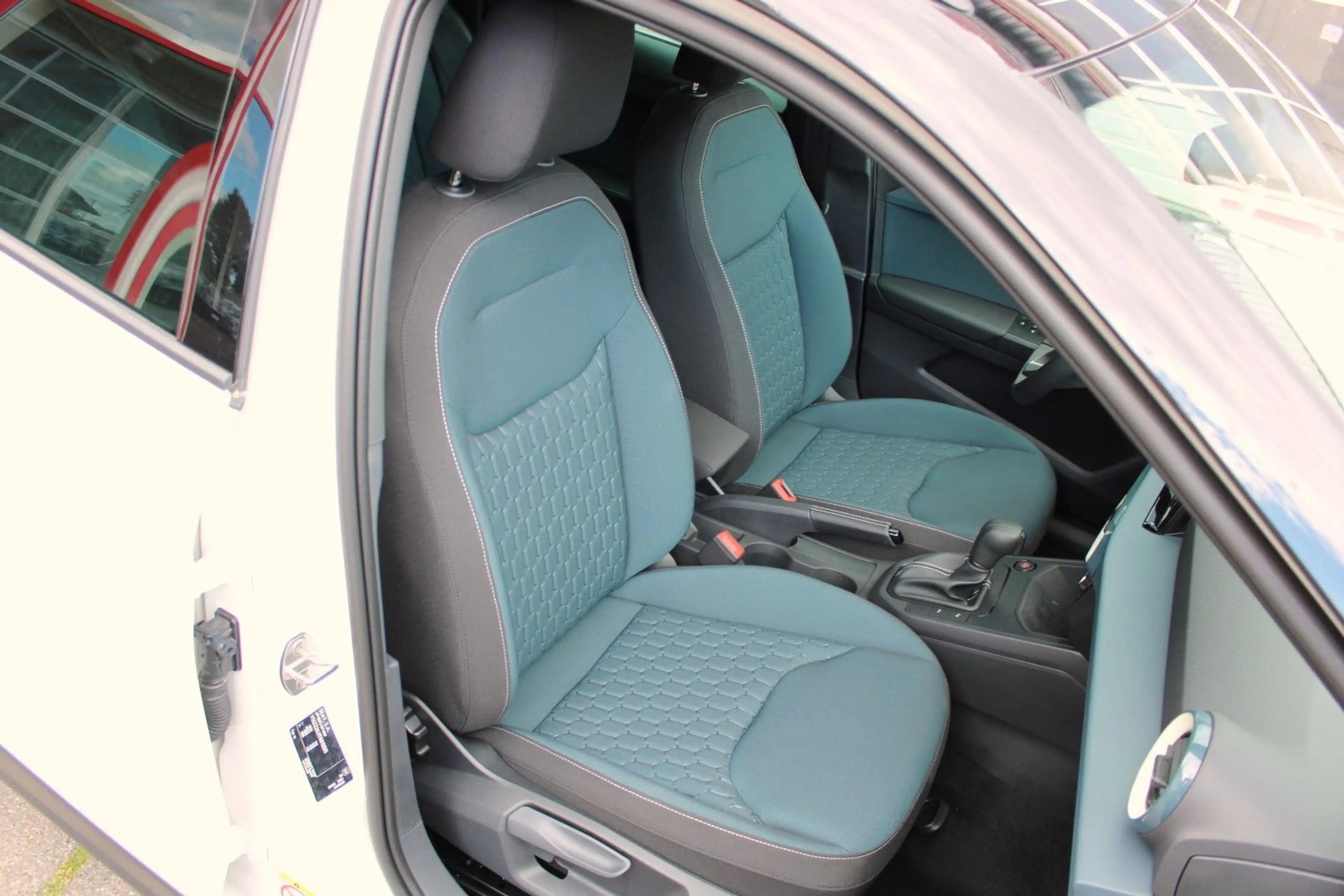 SEAT Arona 1.5 TSI DSG Style, Kamera, Full Link — photo 8