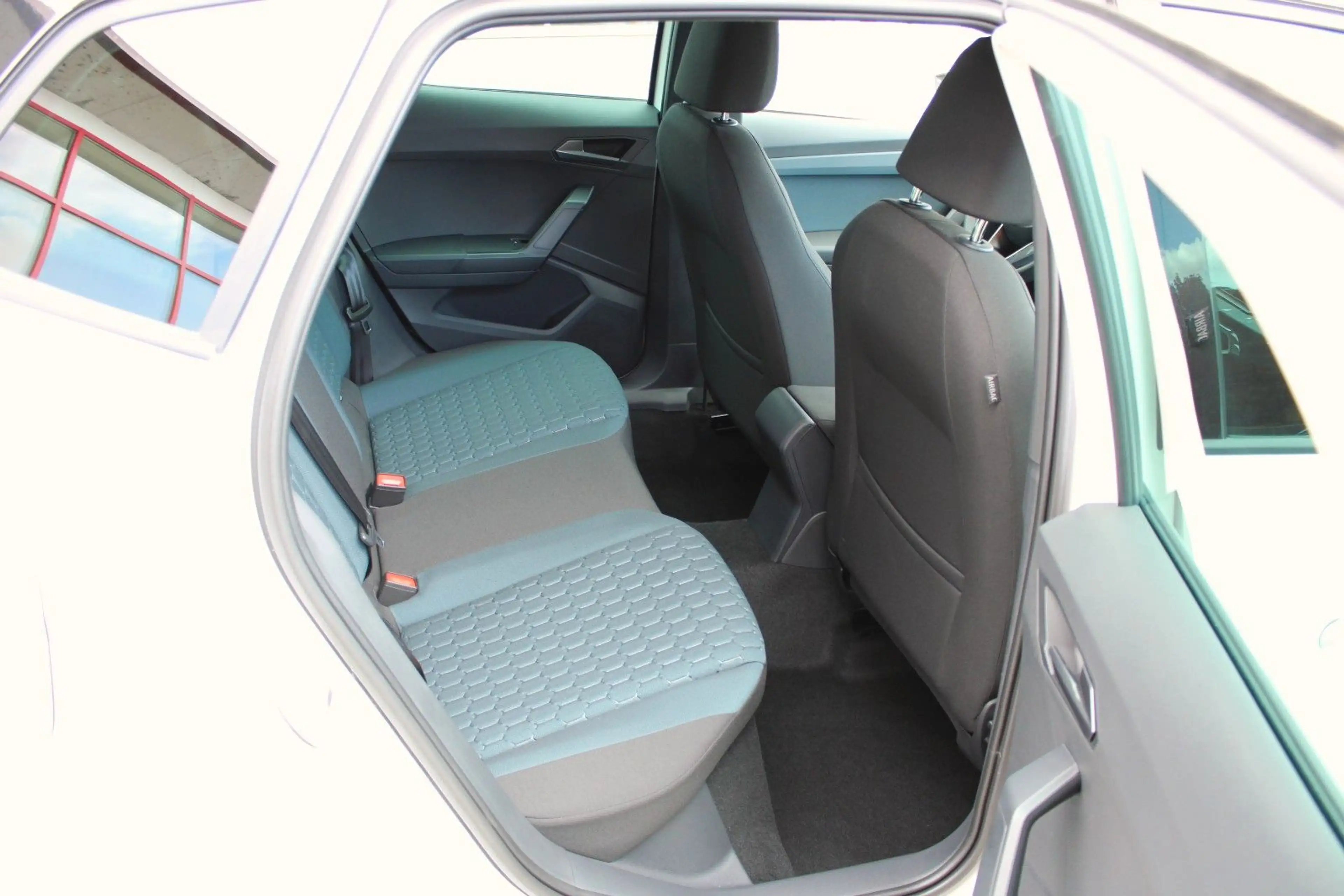 SEAT Arona 1.5 TSI DSG Style, Kamera, Full Link — photo 10