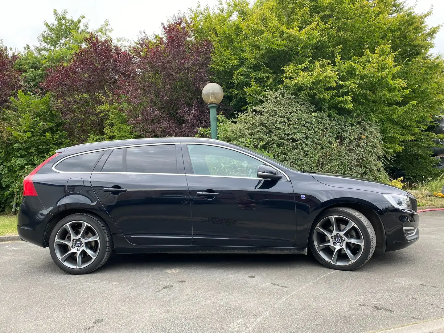 Volvo V60 2.0 D4 Ocean Race Černá - 2