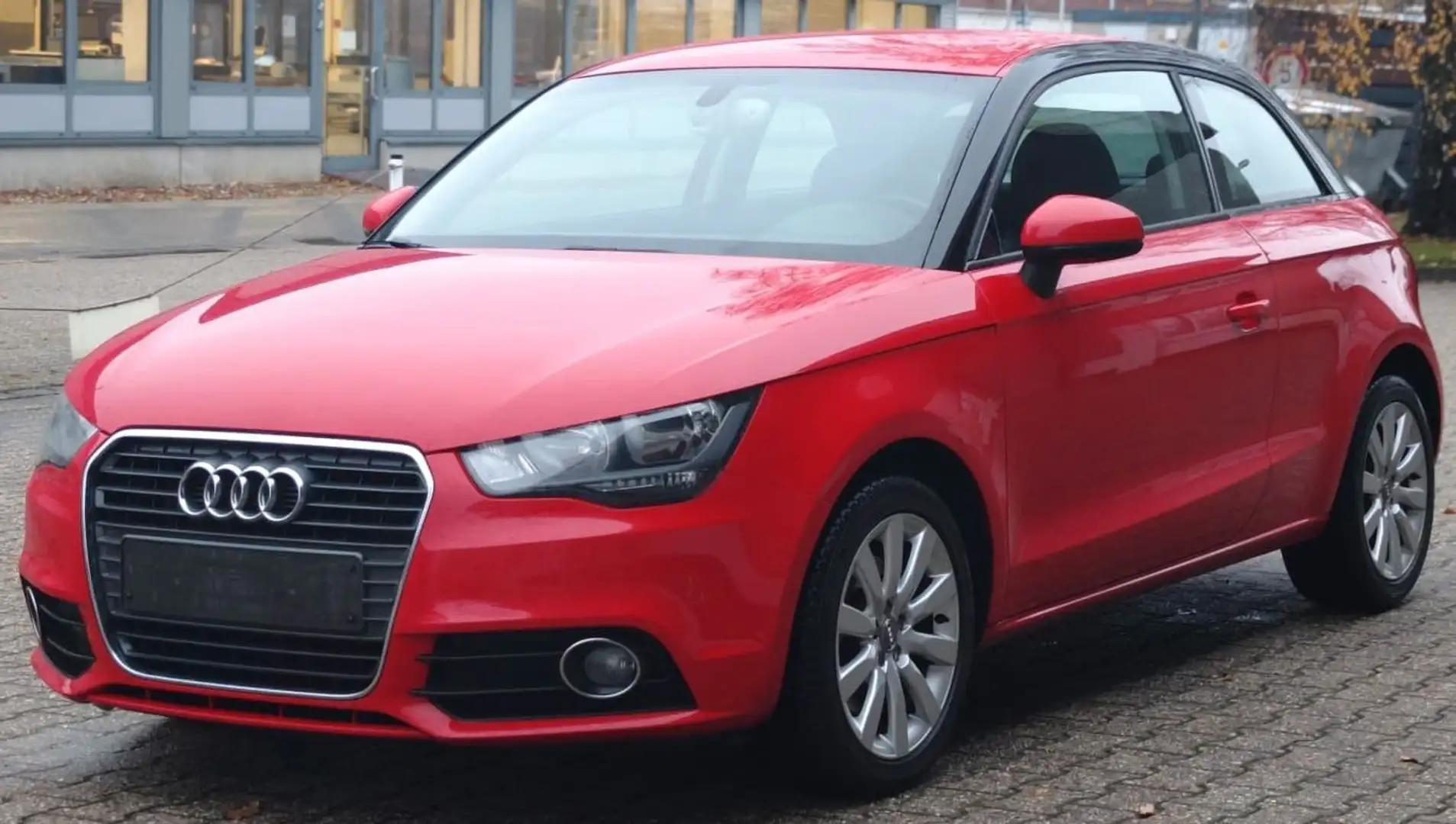 Audi A1 ambition AUTOMATIK/PDC/TÜV-NEU/ Rot - 1